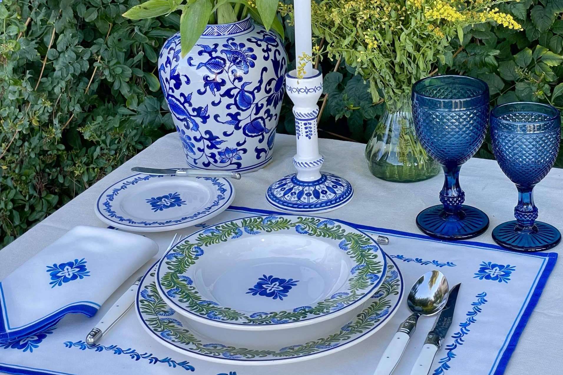 La marca Goodies presenta varias colecciones de vajillas y textiles exclusivos