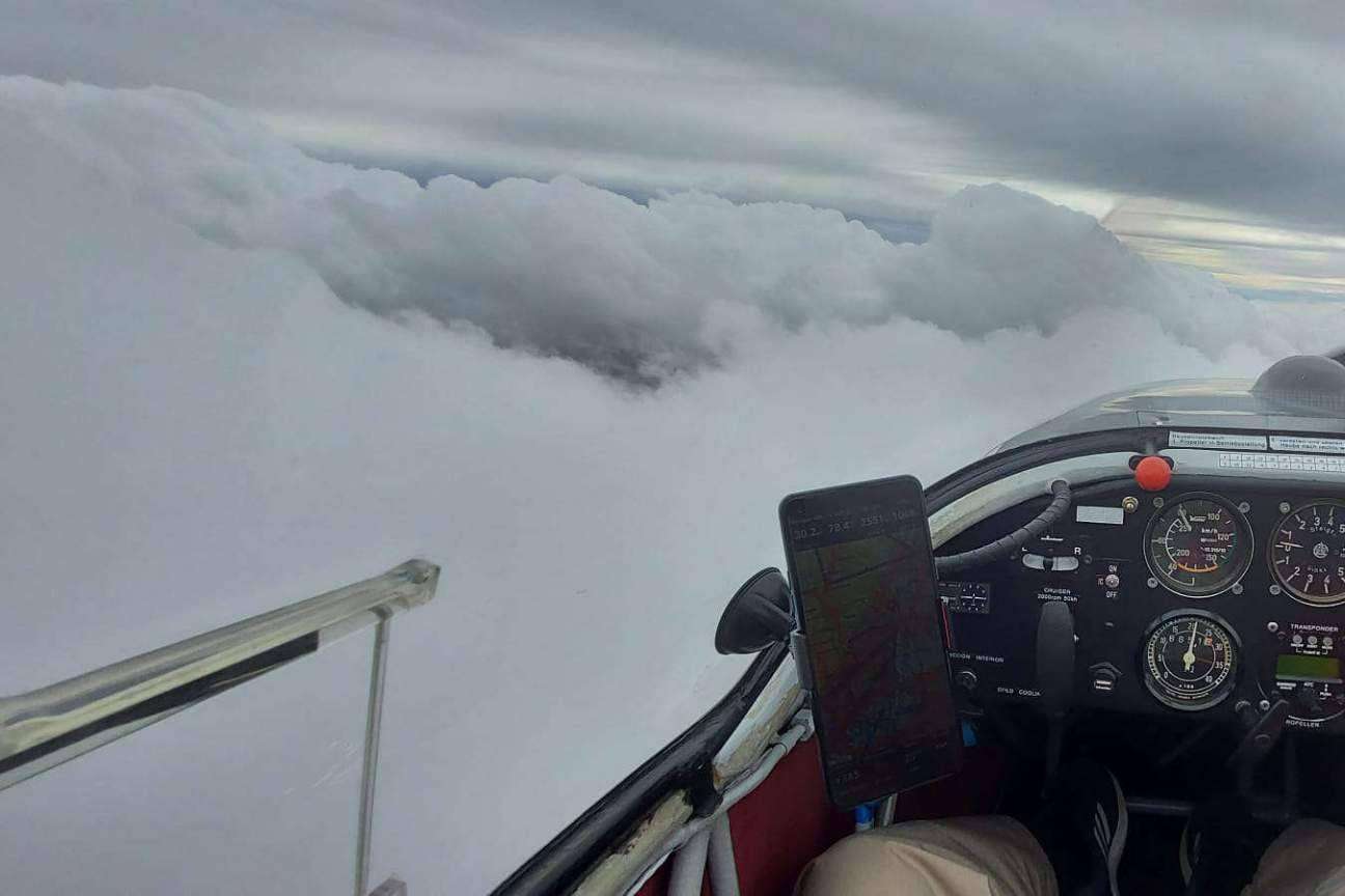 Las nuevas tecnologías aplicadas a la aventura de volar sin motor, de la mano de Deporte Aventura