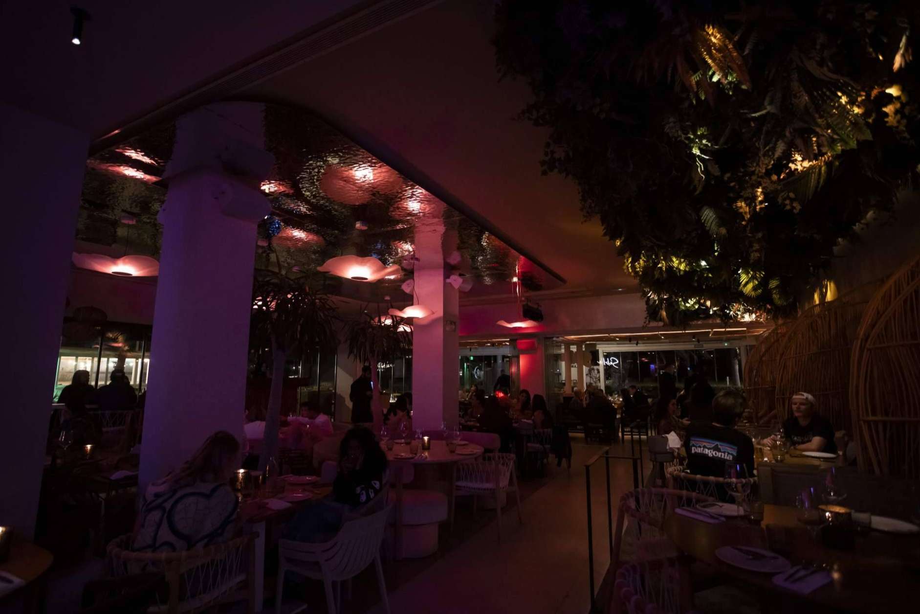 Sabbia by Gabbeach, un restaurante con espectáculo en Valencia