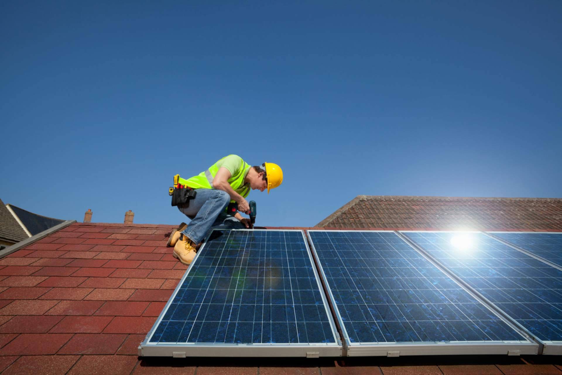 Beneficios de utilizar un microinversor solar, por El Almacén Fotovoltaico