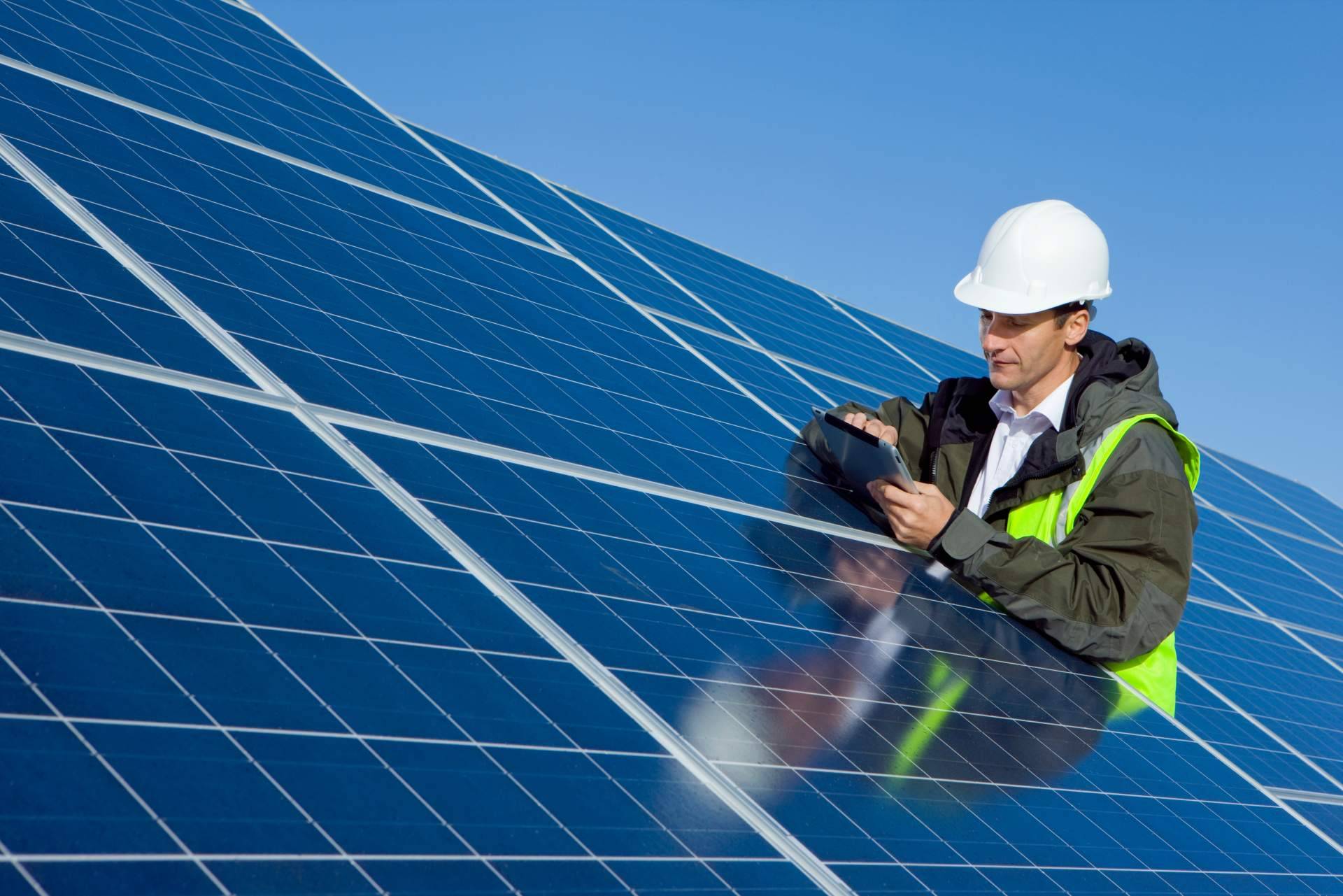Soof, profesionales en instalación de placas solares