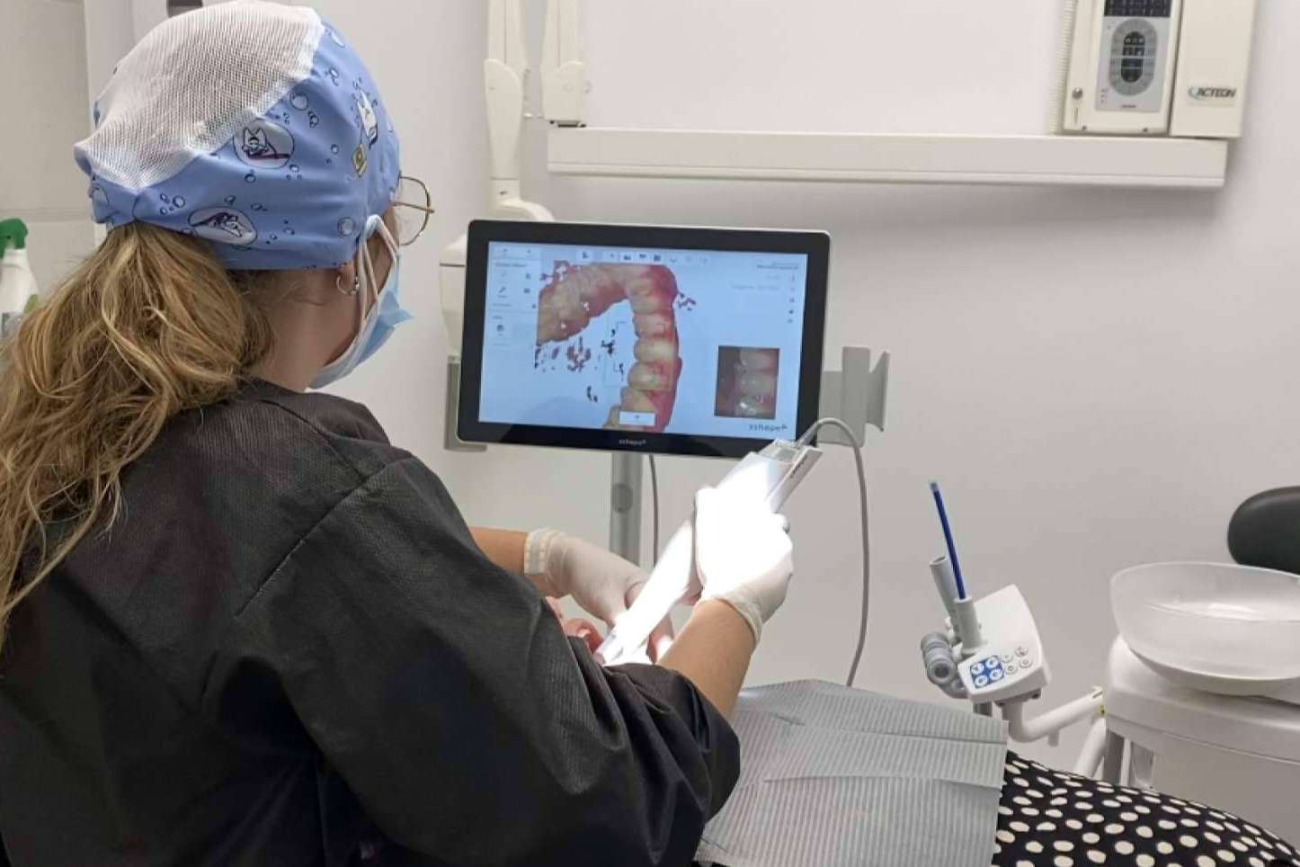 Cuáles son los tratamientos de ortodoncia invisible en la clínica dental MYCA