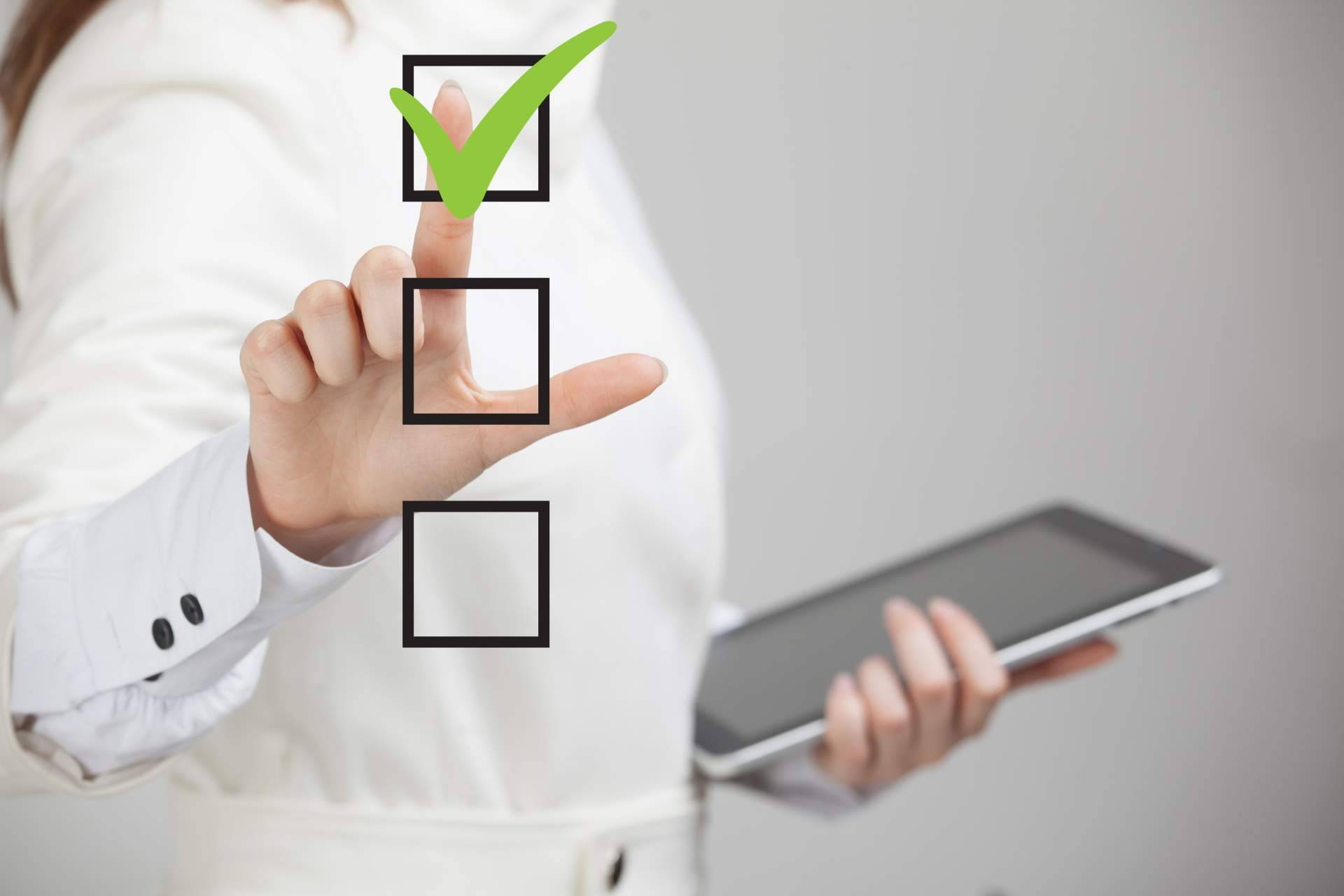 ¿En qué consiste el sistema de votación electrónica de Custom Vote?