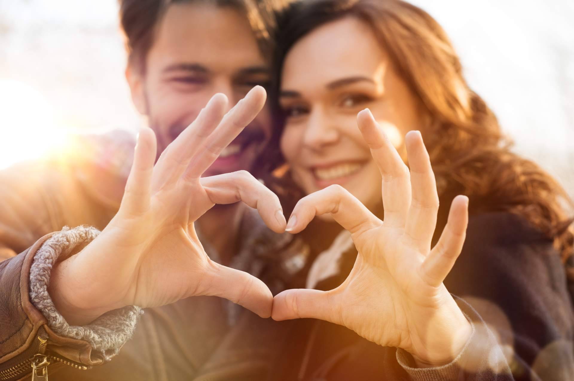 Frases de amor para dedicar a los seres queridos, con Frases Buenas