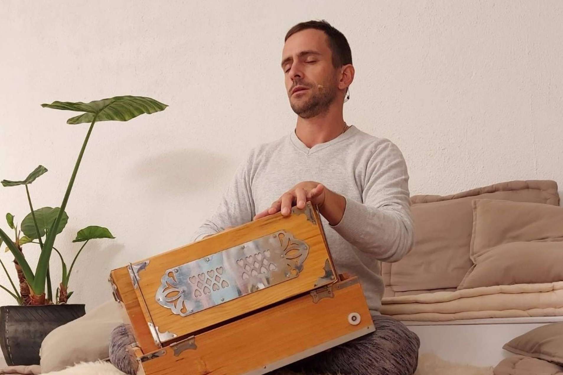 El poder del mantra, curso de Ravi Ramoneda