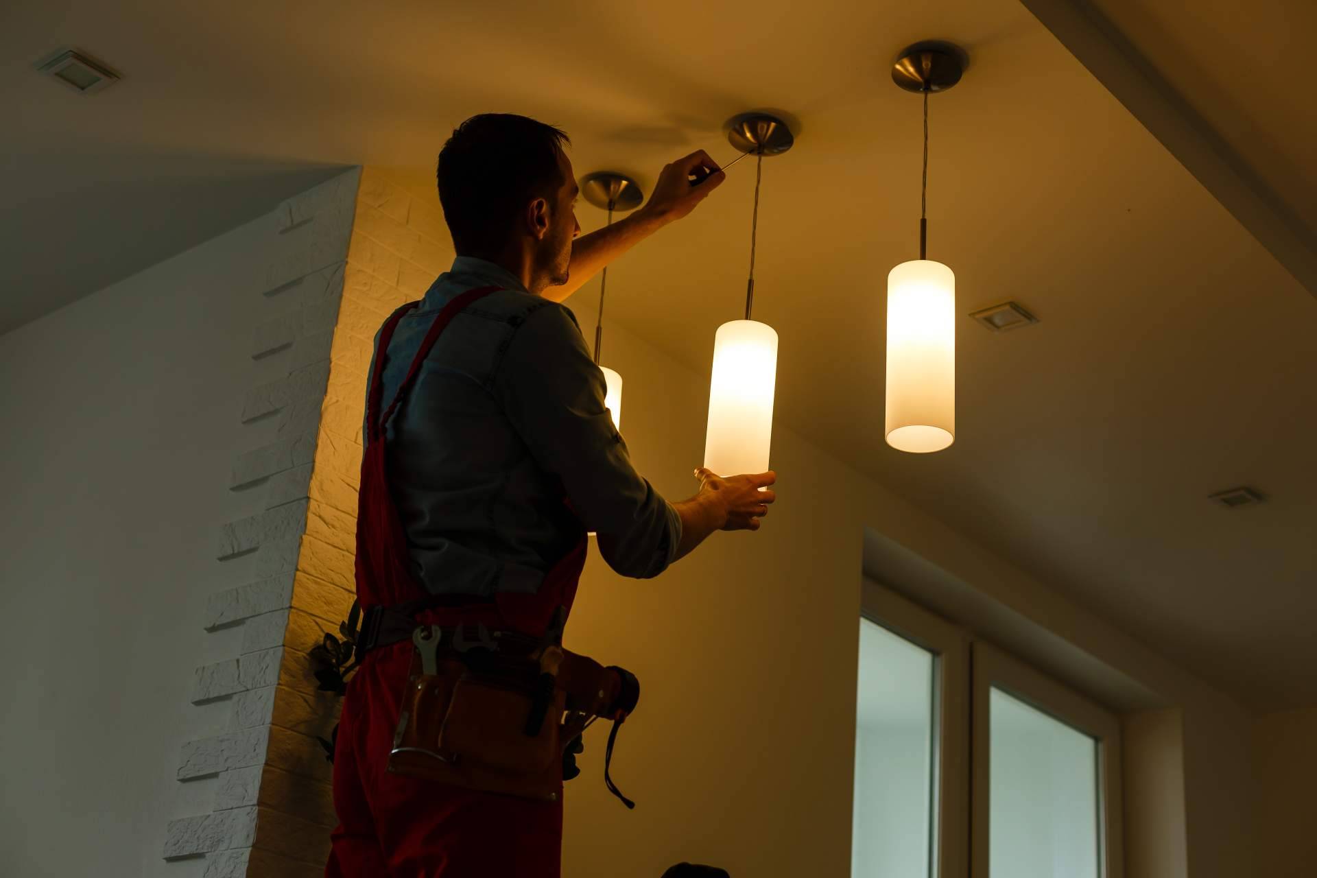 La tienda de electricidad saca un nuevo catálogo con lámparas de techo LED