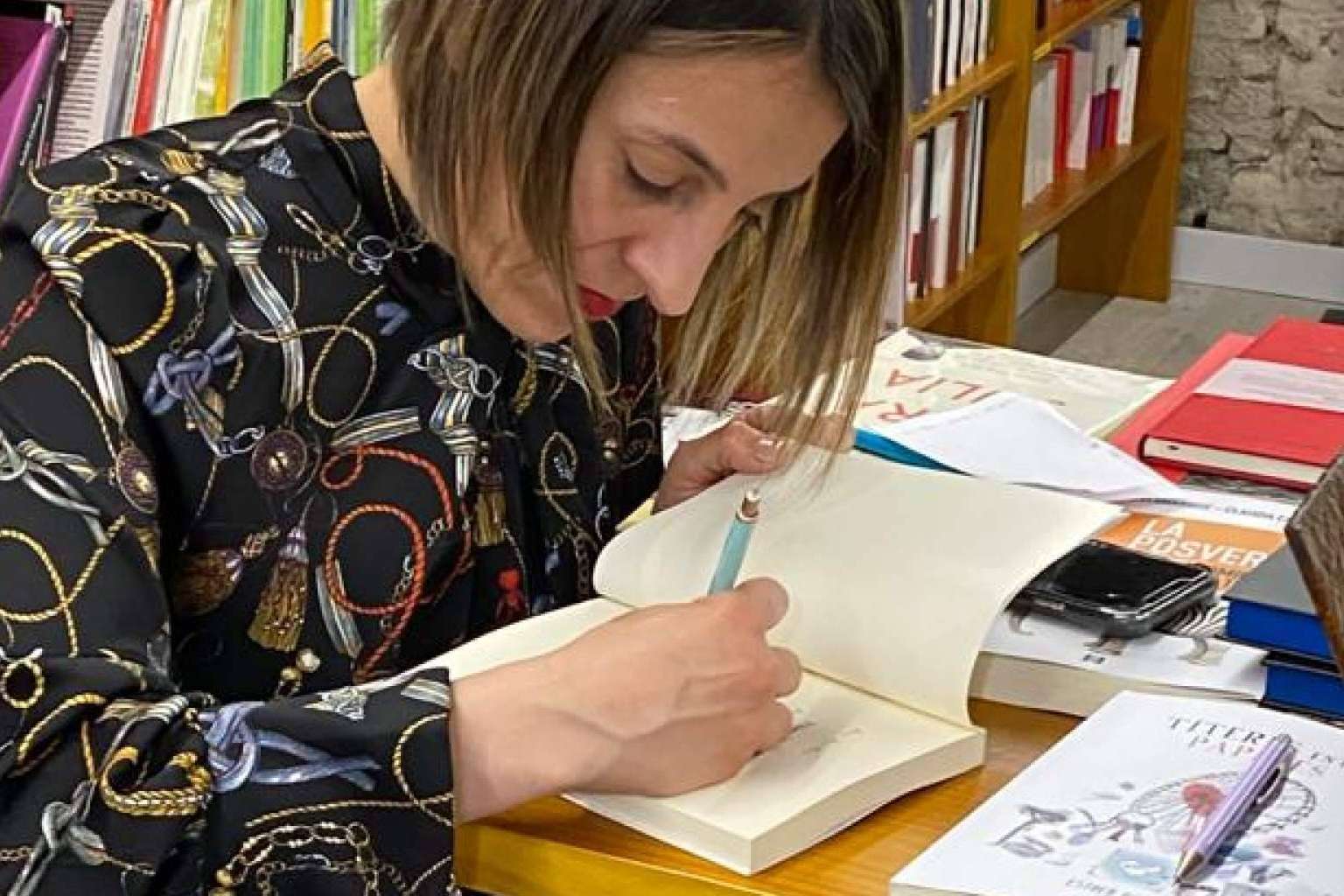 Esther Pina es una copywriter y escritora nómada