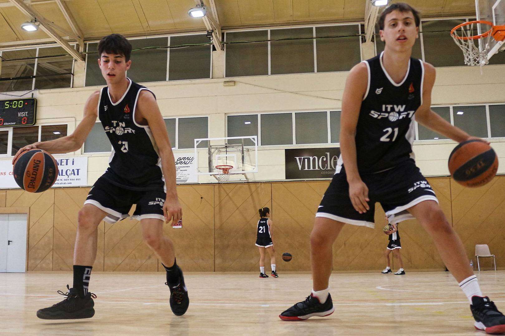 ¿Por qué es importante la hidratación en el baloncesto? ITW Sport
