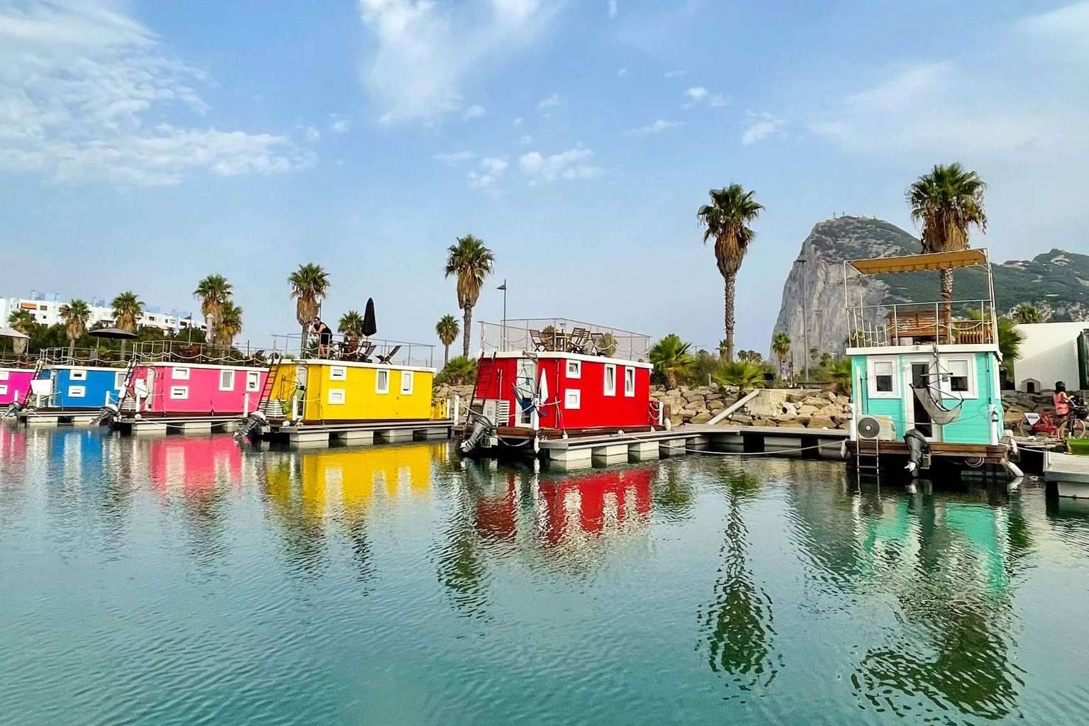 Pasar unas vacaciones en una casa flotante, una experiencia distinta de la mano de Boat Haus