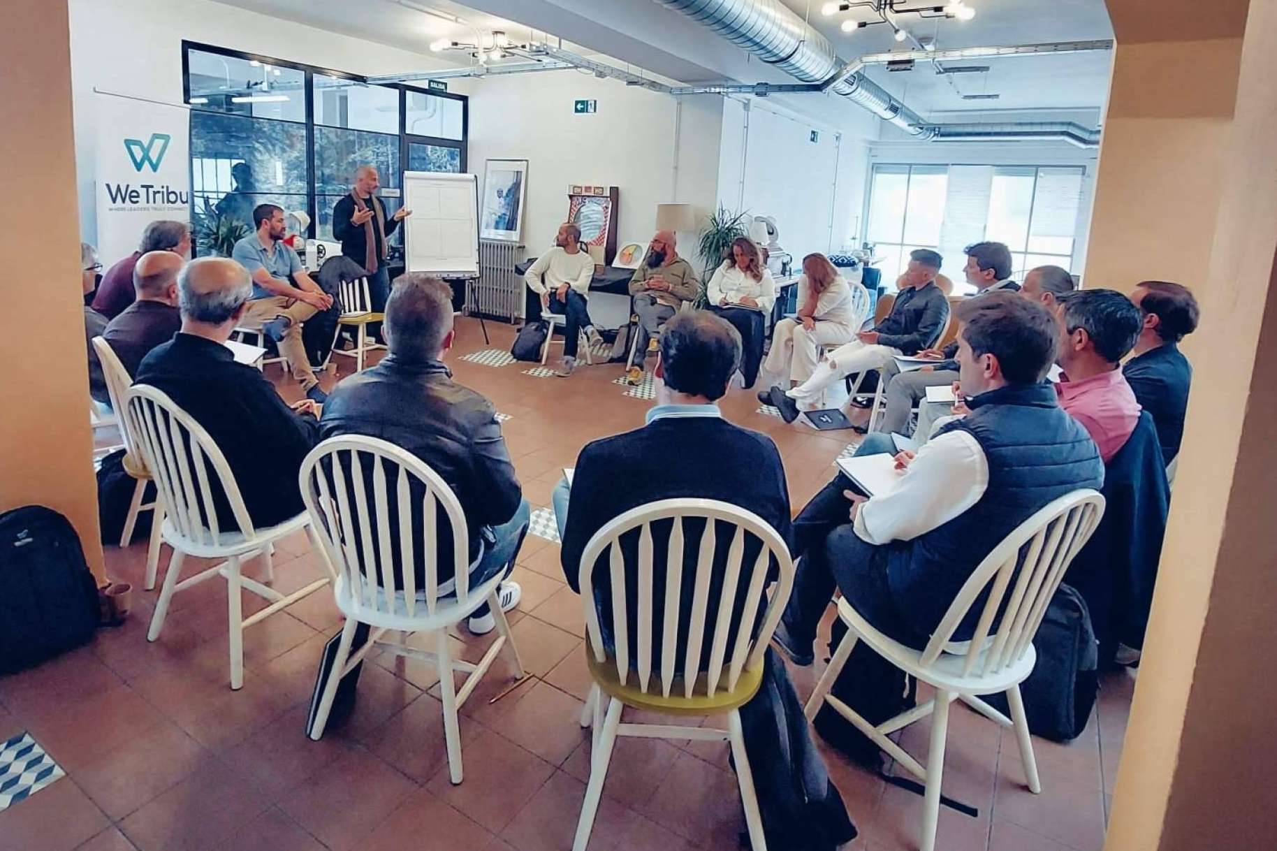 Creación de comunidades de liderazgo y desarrollo organizacional con los expertos de WeTribu