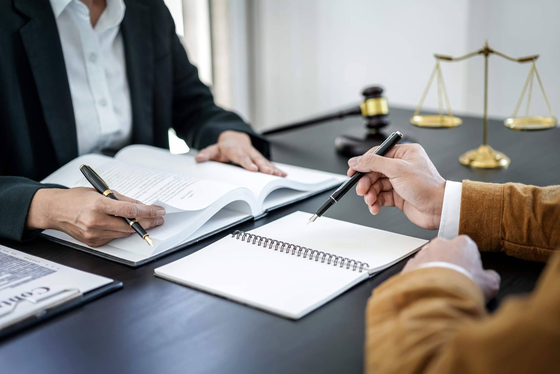 Asesoría de abogados para la gestión de trámites de herencias