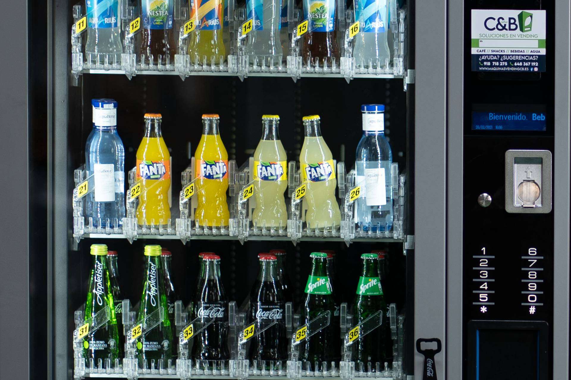 C&B Señor y sus máquinas expendedoras de bebidas sostenibles para negocios