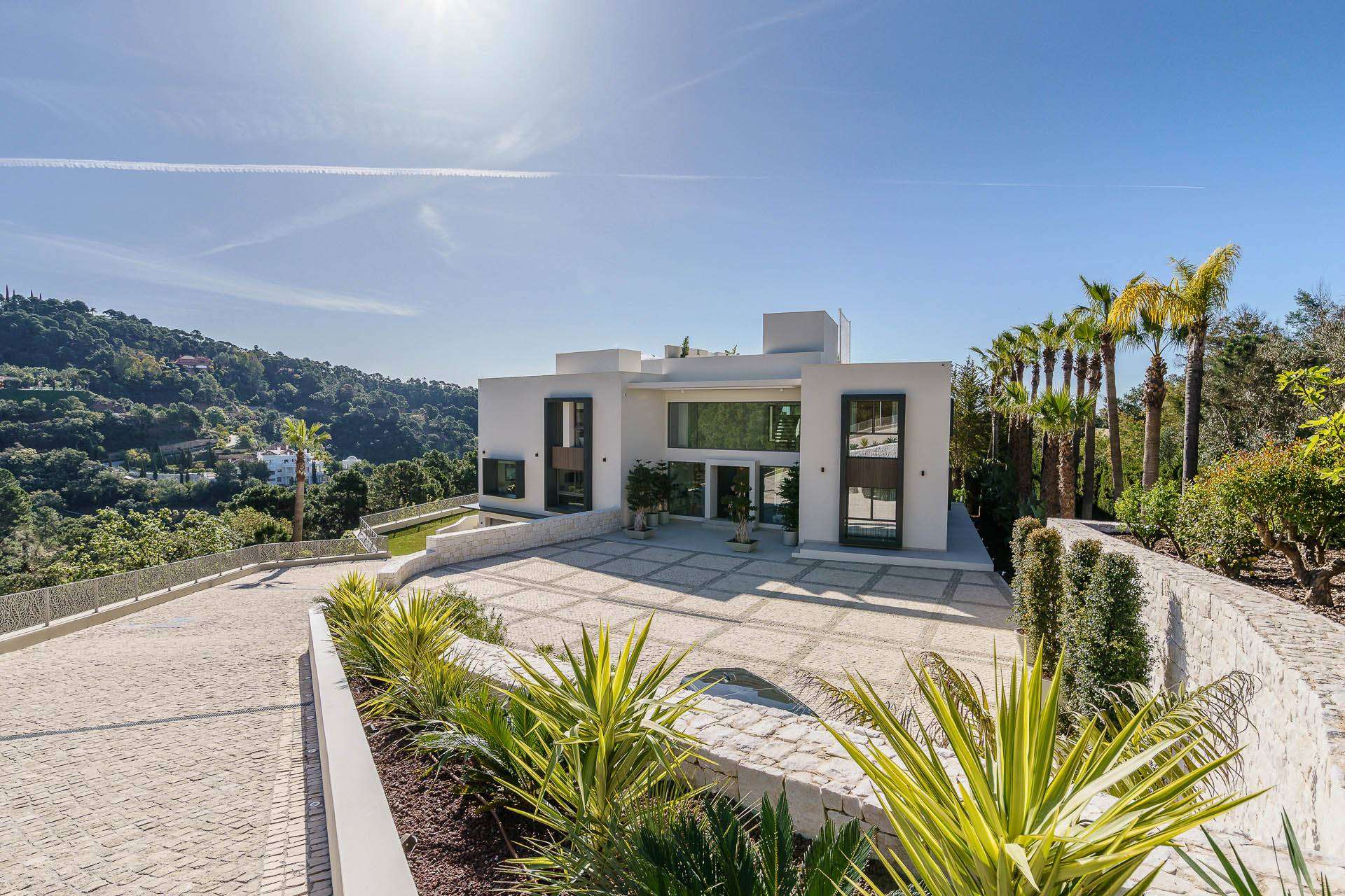 ¿Por qué invertir en una residencia de lujo en La Zagaleta, Málaga?, de la mano de Zeuthen & Company