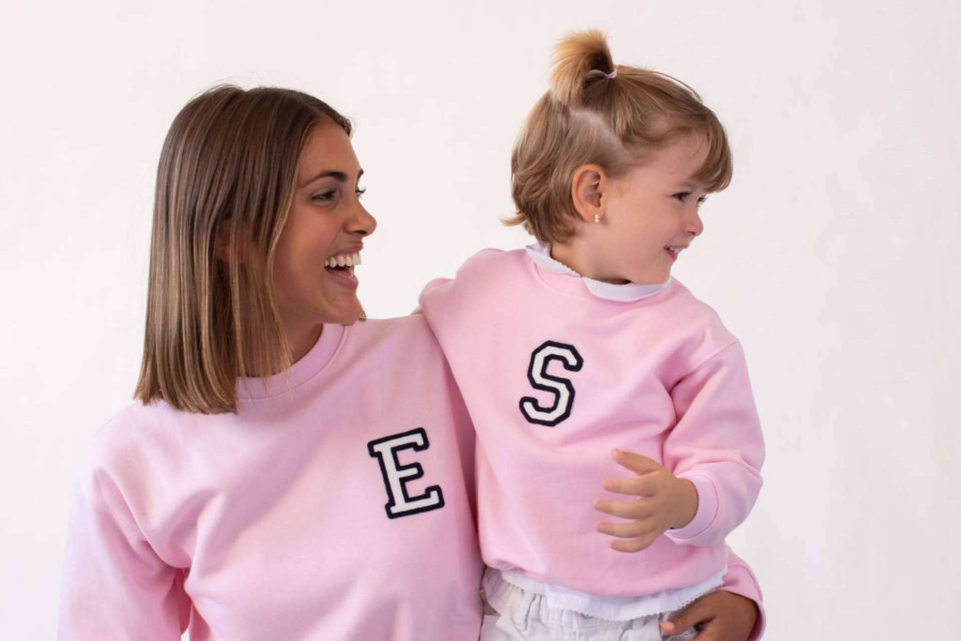 Anitials ofrece regalos personalizados de ropa y complementos para el Día de la Madre