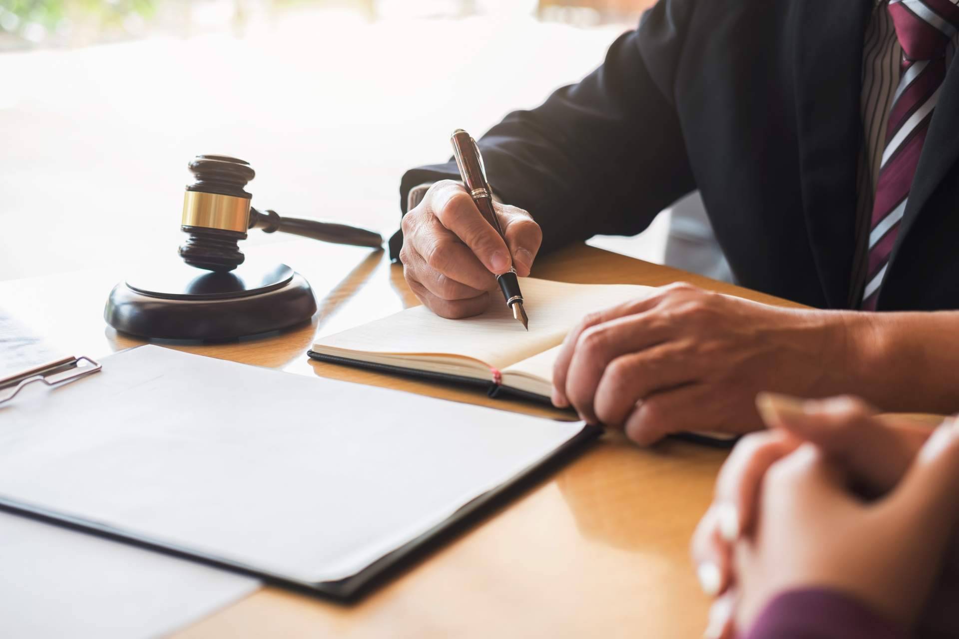 Curso perito judicial de la mano de Surge