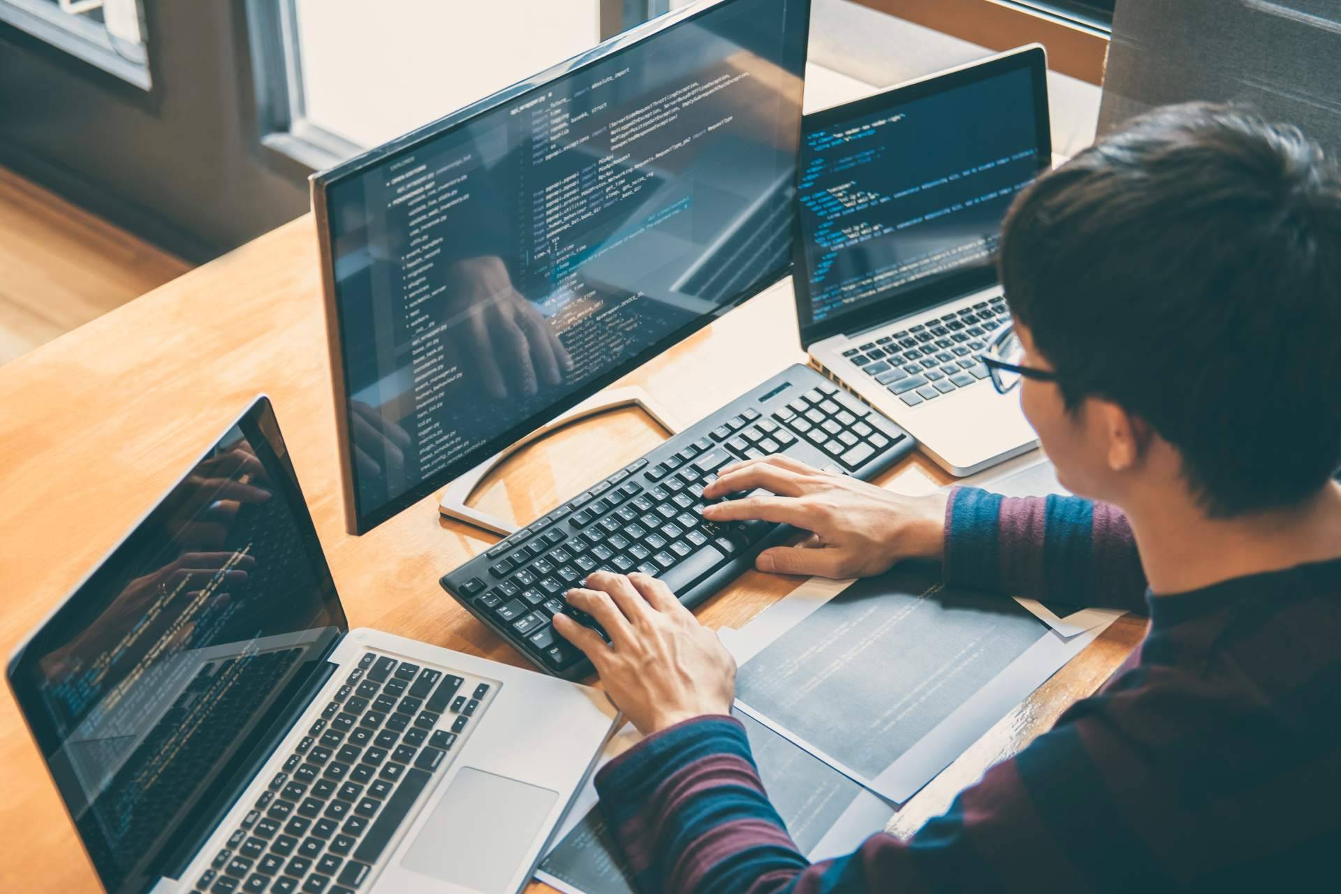 Desarrollo de plugins WordPress optimizados con Sirvelia