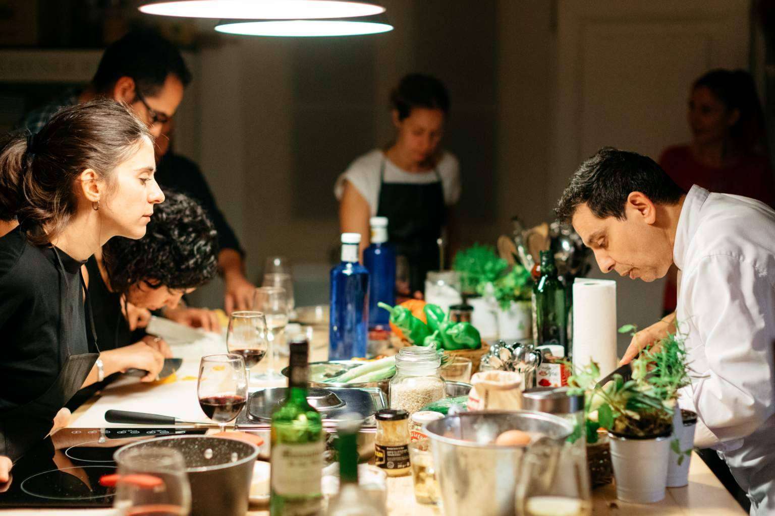 Just Royal BCN ofrece talleres de cocina para grupos privados
