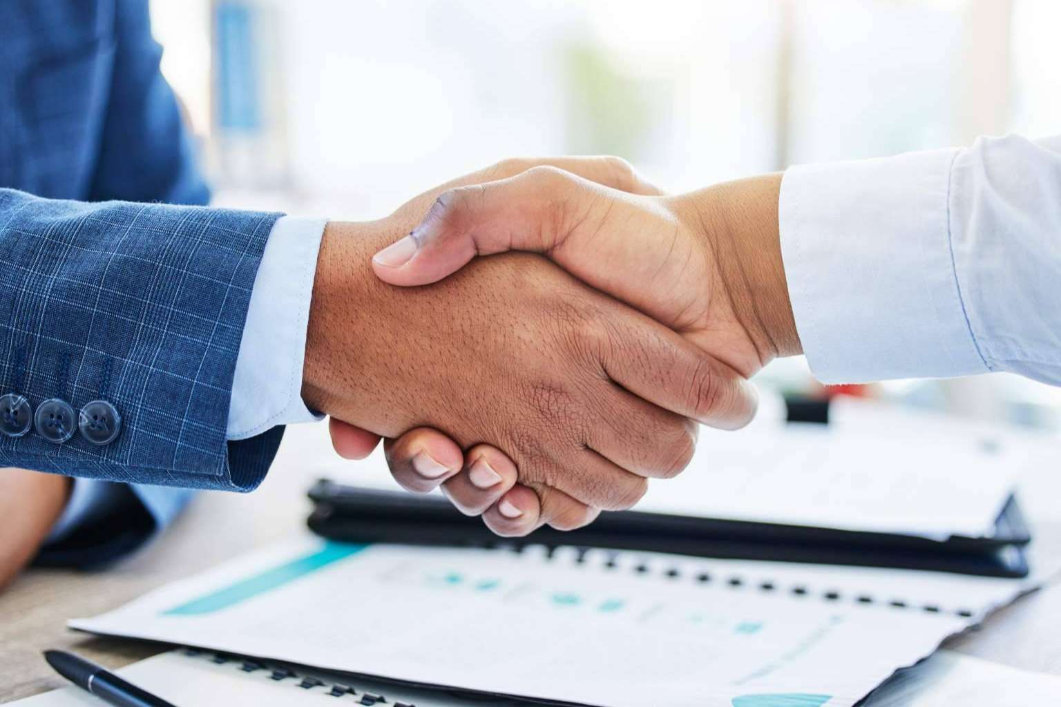 ¿Cuáles son los servicios de asesoramiento y consultoría empresarial de A&M Consultoría?