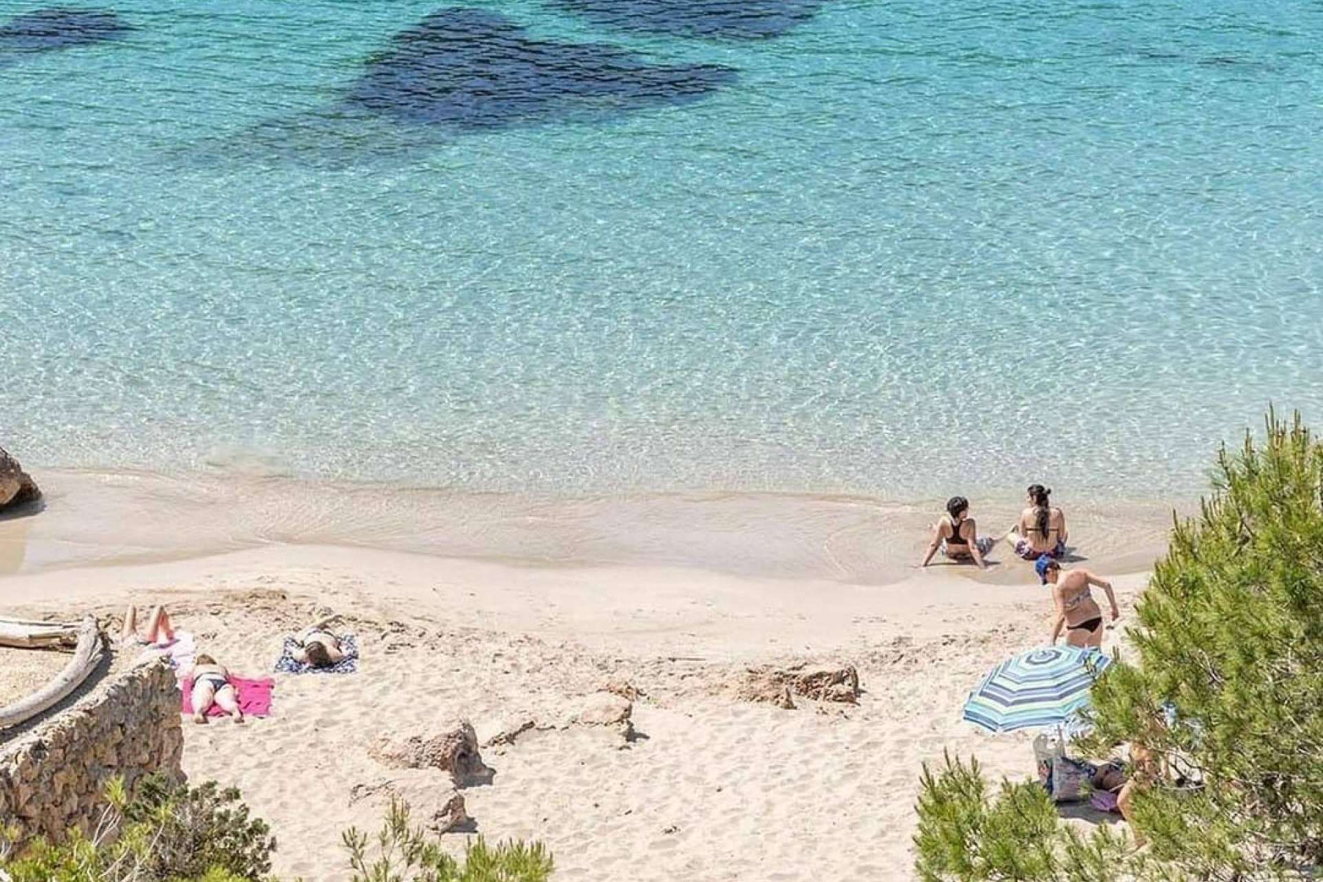 Las actividades más recomendadas para disfrutar de Ibiza durante el verano, por Float Your Boat