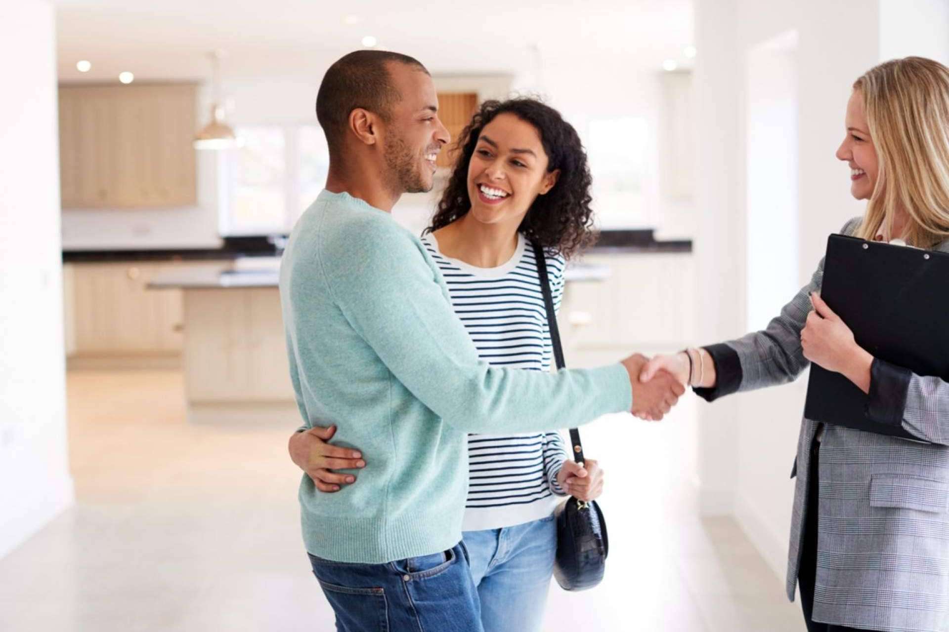 Kensington Finest Properties y su equipo de expertos asesores inmobiliarios en Madrid