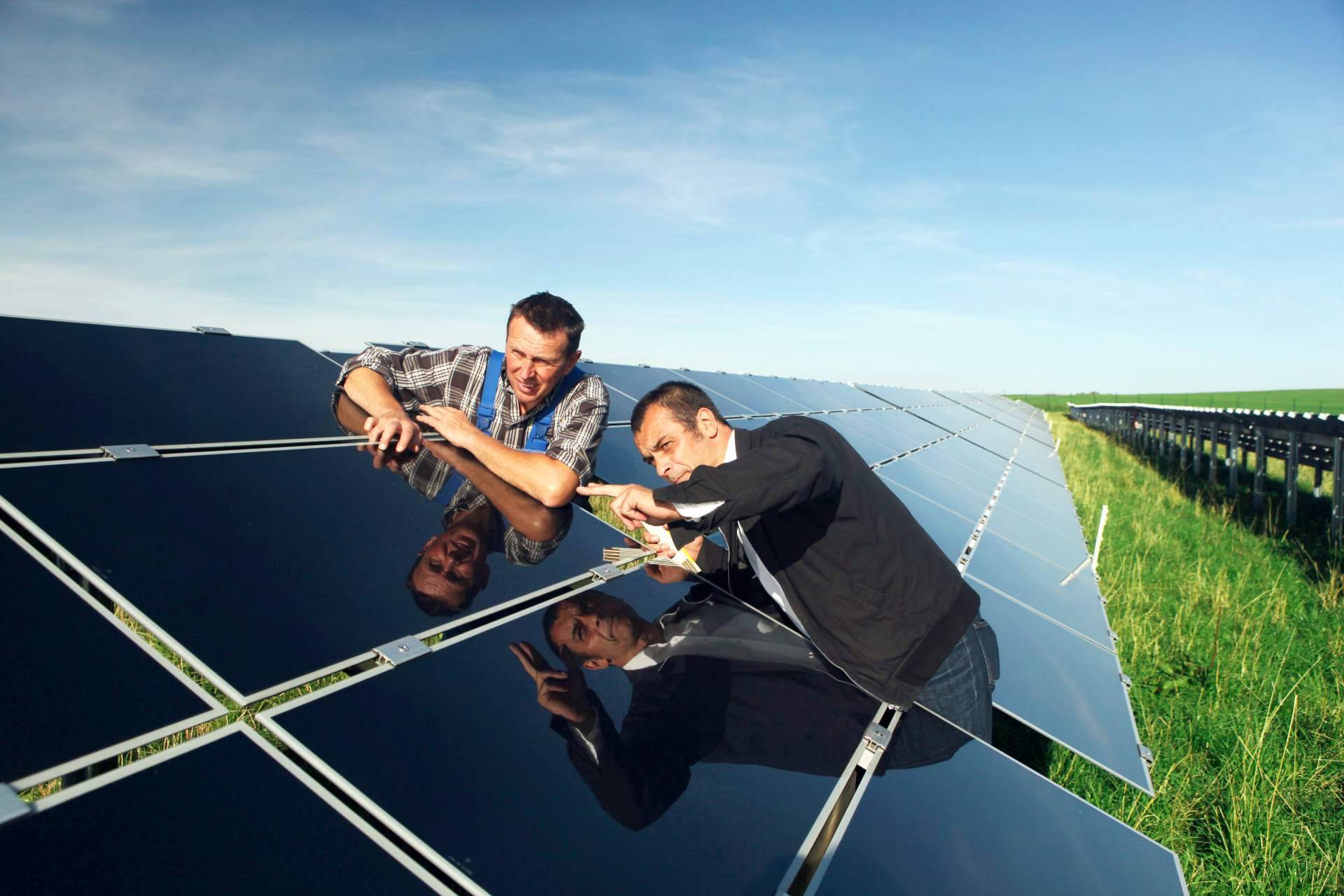 ¿Alquilar placas solares es posible?