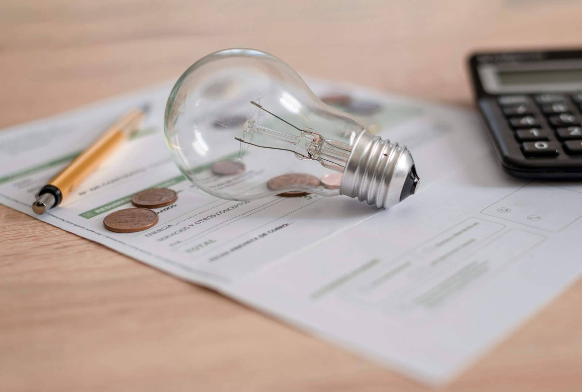 Las recomendaciones de Multienergía Verde para pagar menos en la factura de la luz este verano