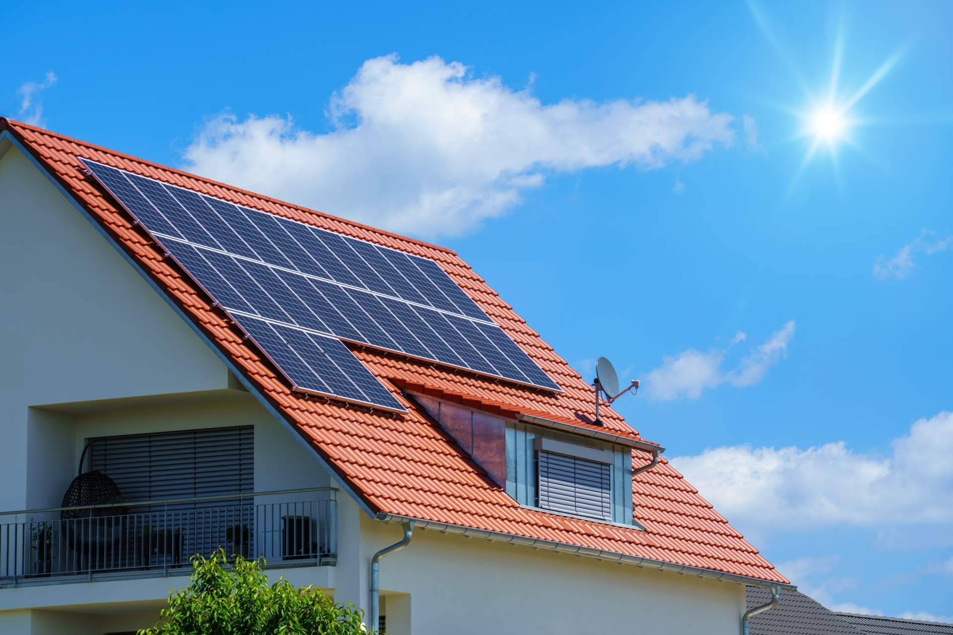 Placas solares para balcones, de la mano de Solomnia