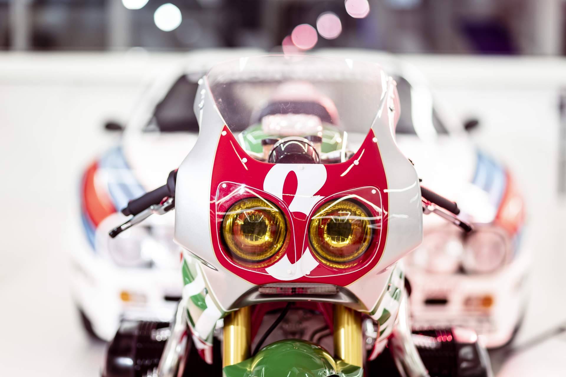Diseñar la moto ideal en colaboración con 911MX y celebrar el Día del Motorista