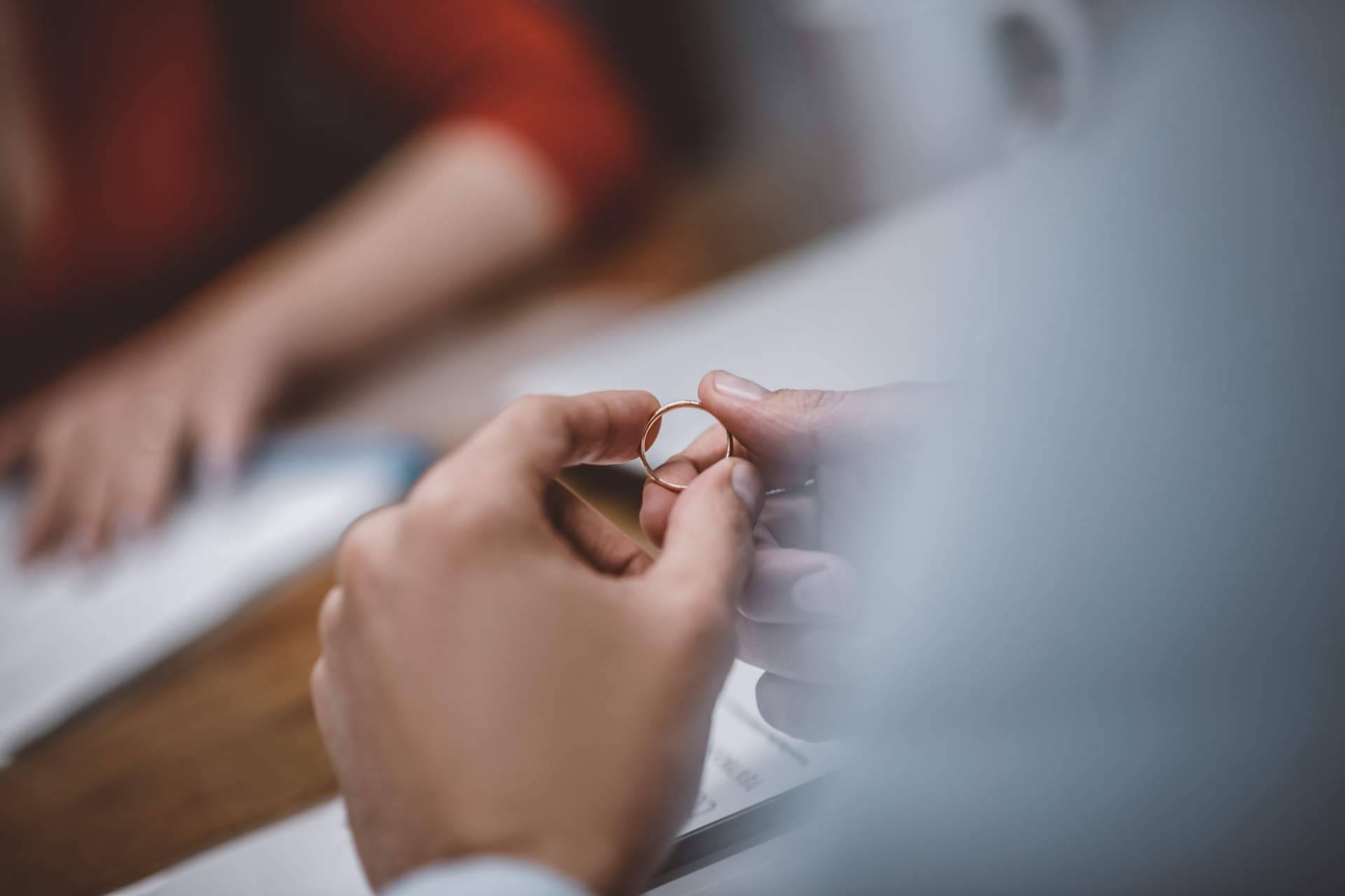 ¿Dónde encontrar un servicio de abogados de divorcios en Terrassa? Ana Velasco Abogados
