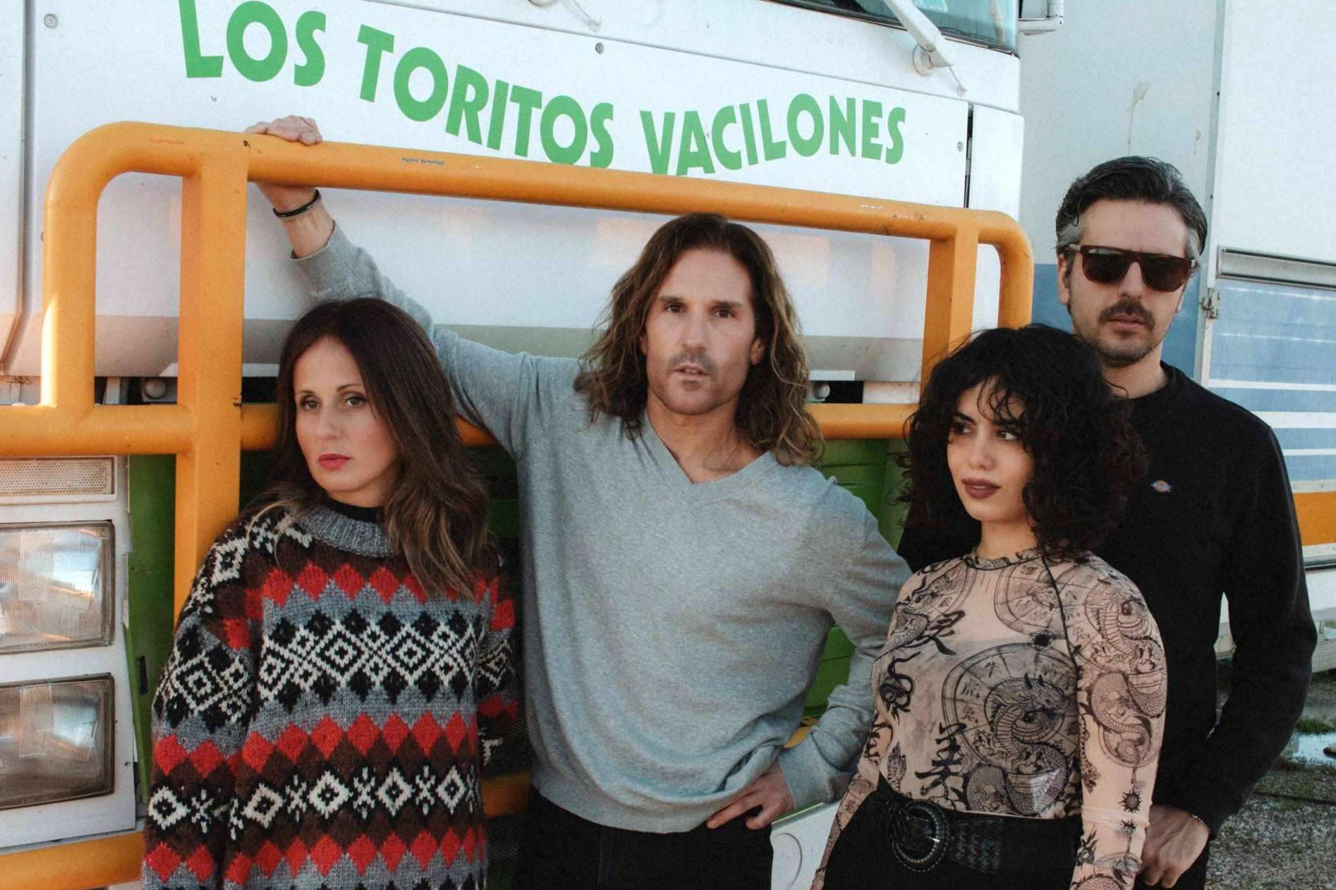 Emilia Pardo y Bazán presenta el anti-himno generacional 'Preocúpate mañana'