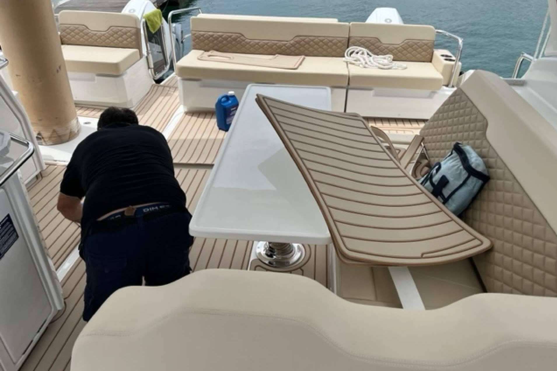 Nautic Services y su teca sintética 4deck