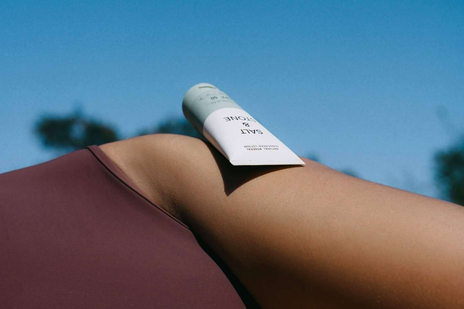 Una de las mejores selecciones de protectores solares minerales está disponible en All Yours