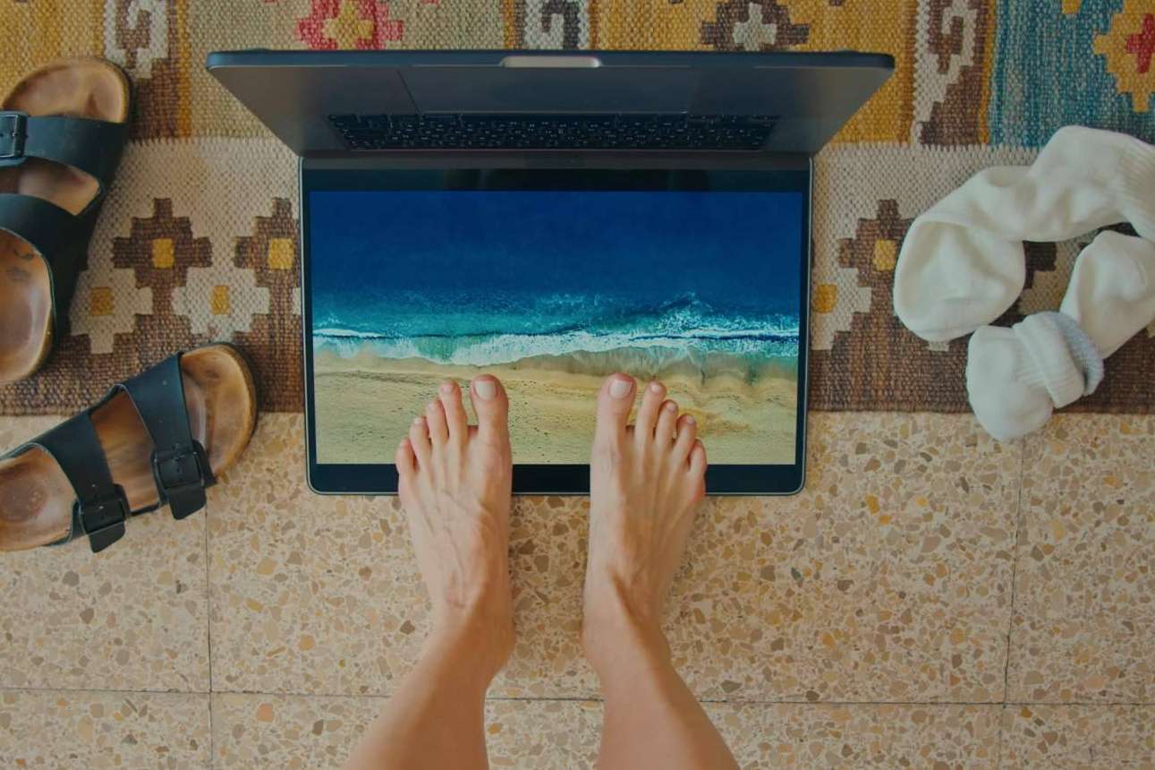¿Cómo se debe preparar el hogar antes de irse de vacaciones?