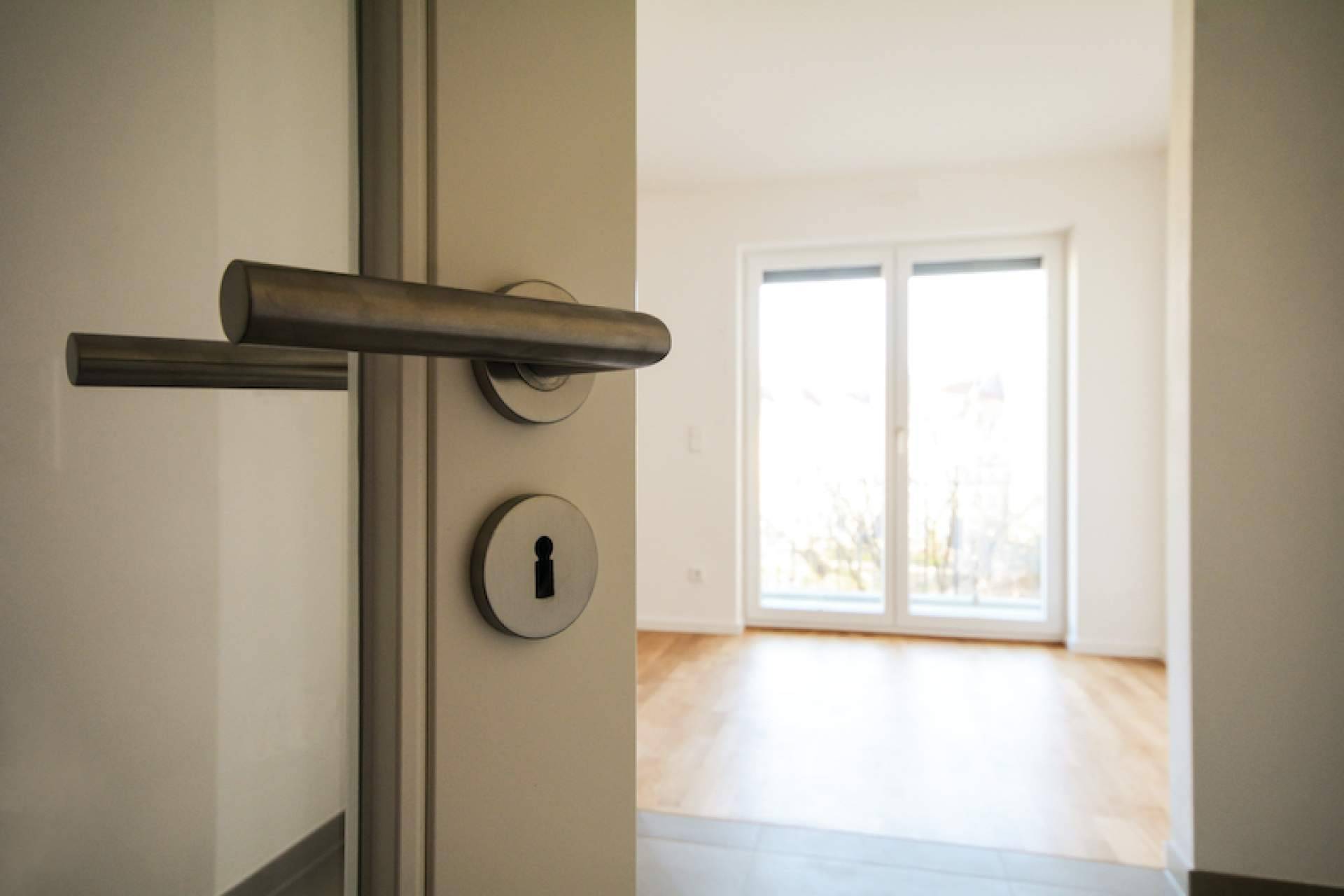 ¿En qué supuestos se tiene que abandonar una vivienda?