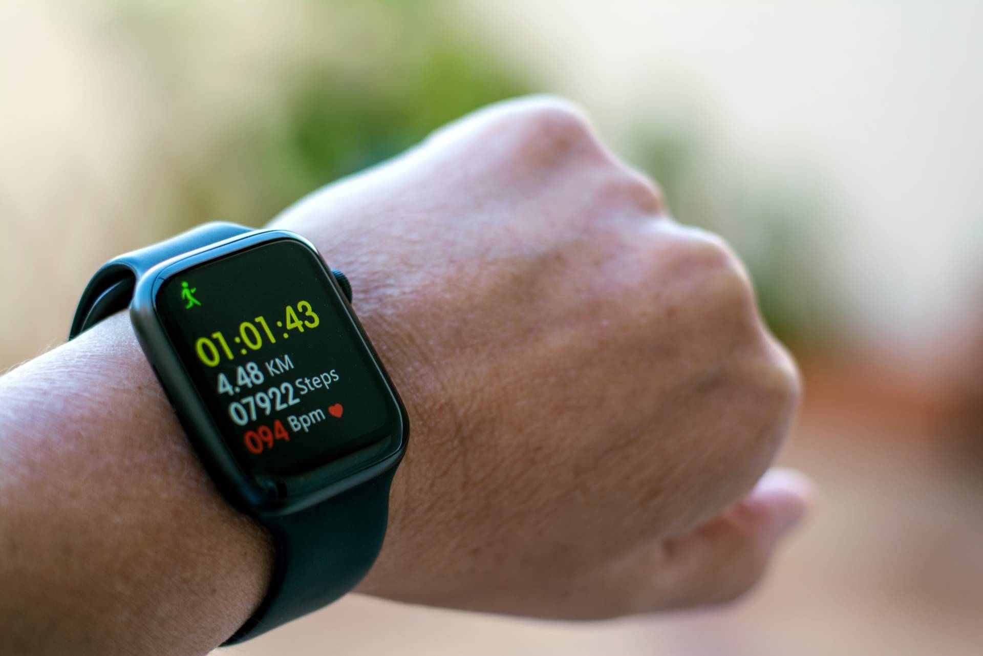 Personalizar un smartwatch para cualquier marca con Ainos Publicidad