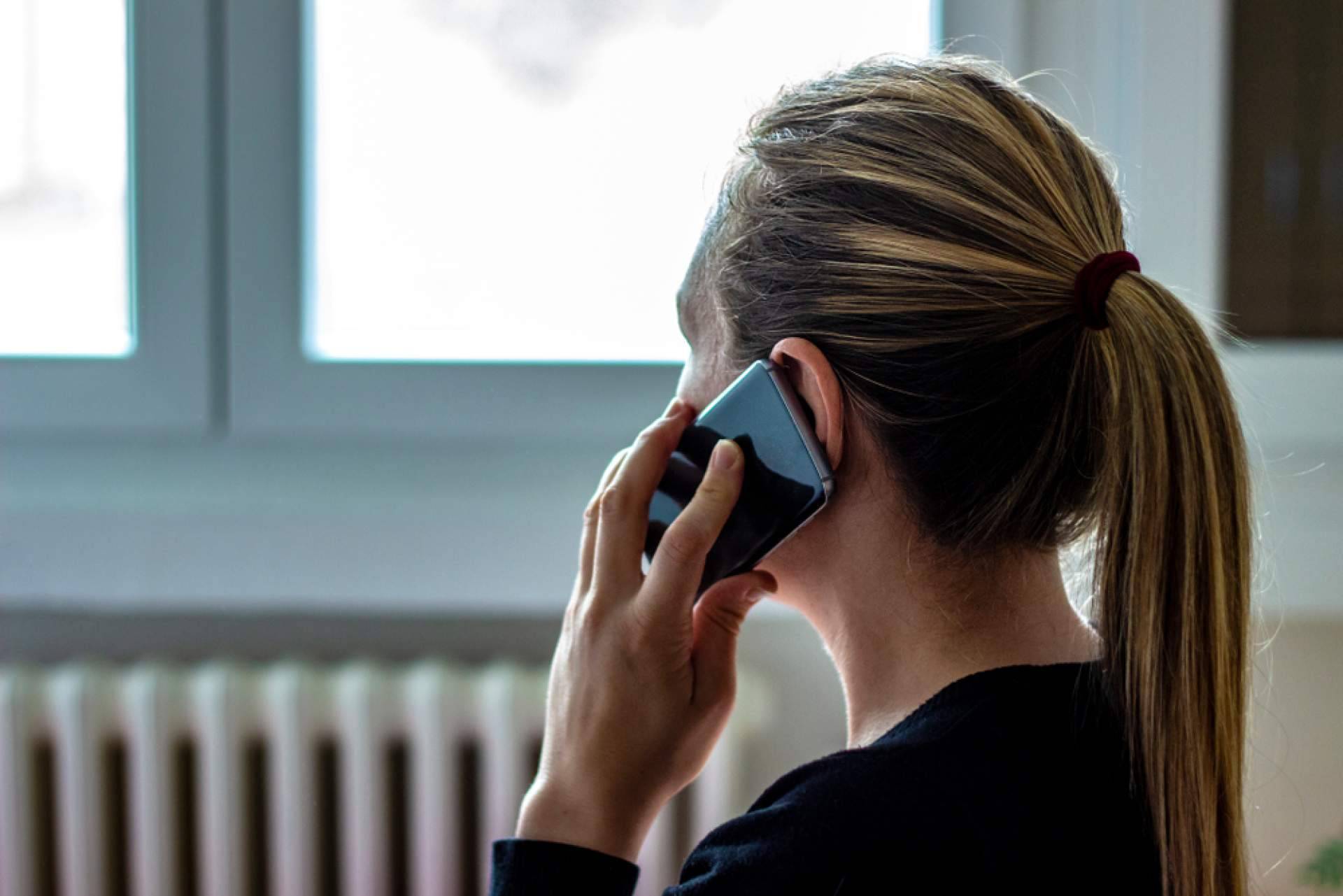 ¿Cómo ayuda el pago telefónico seguro a las pequeñas empresas?