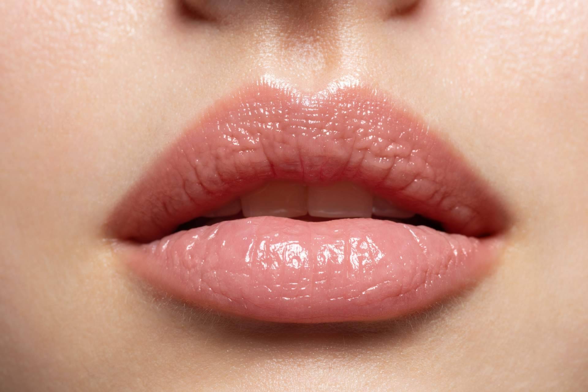Alluring Clinic, en Madrid, ofrece el perfilado e hidratación de labios para conseguir labios perfectos