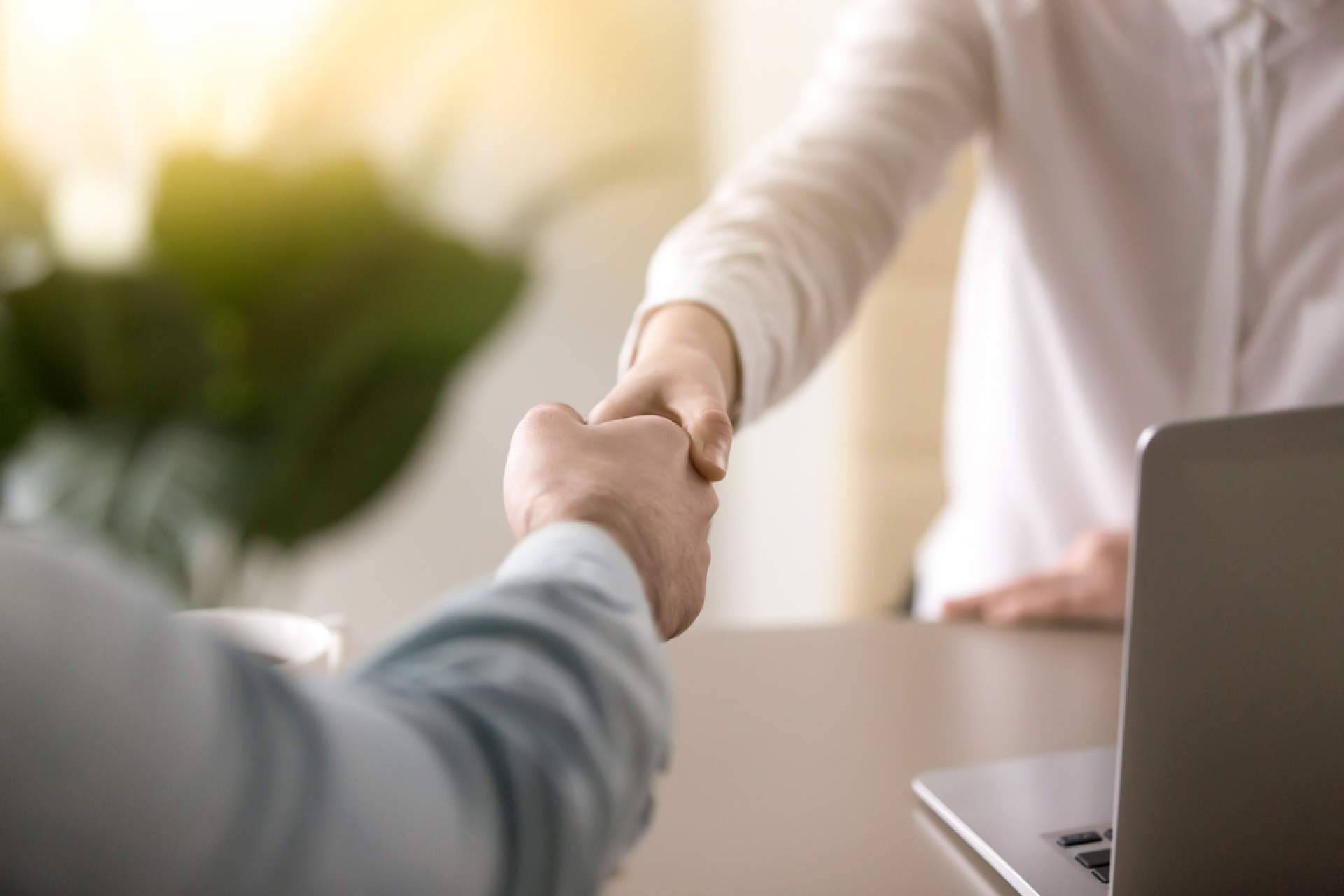 La importancia de la edad en la contratación de un seguro de decesos, con Seguros Academy