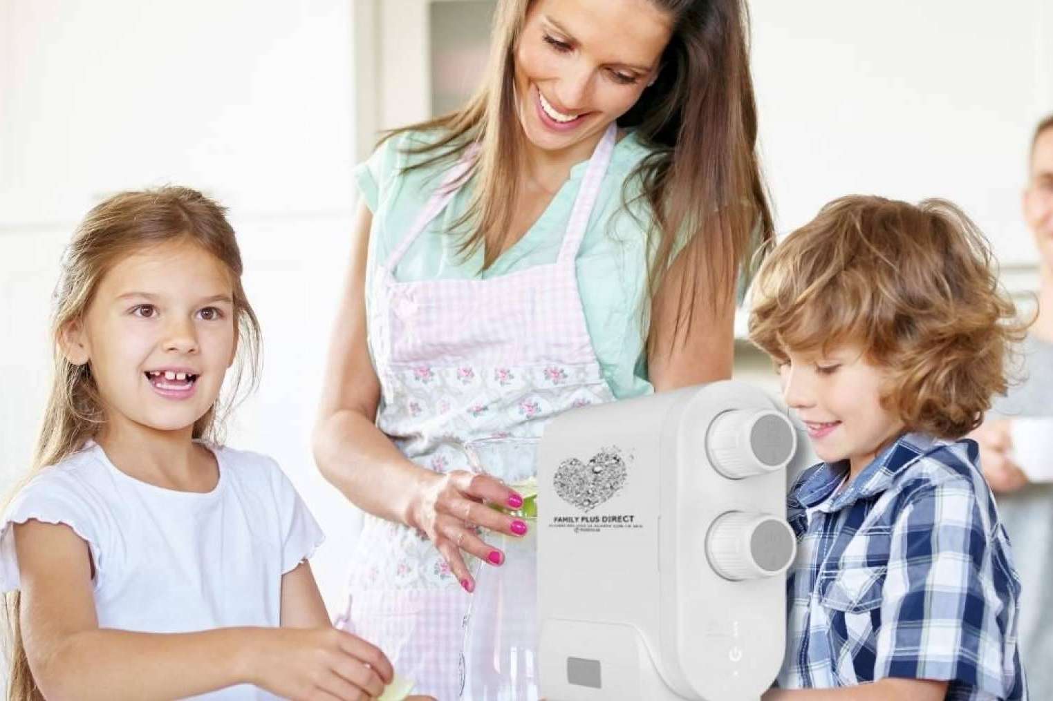 La importancia de beber agua del grifo filtrada de la que habla Aqua Family Plus
