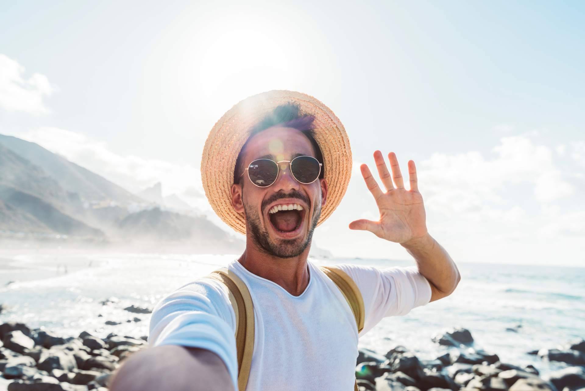Ola de positivismo en la nueva campaña de verano de DOCTOR KLEIN. Las pieles se ponen sensibles