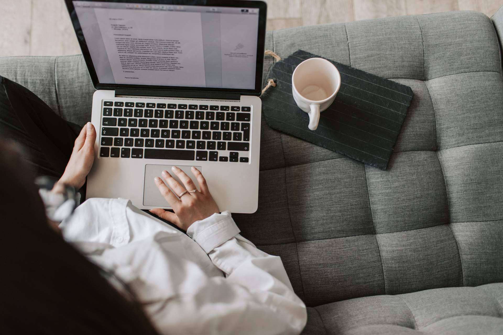Los másteres online en España son una oportunidad para especializarse y mejorar el futuro laboral