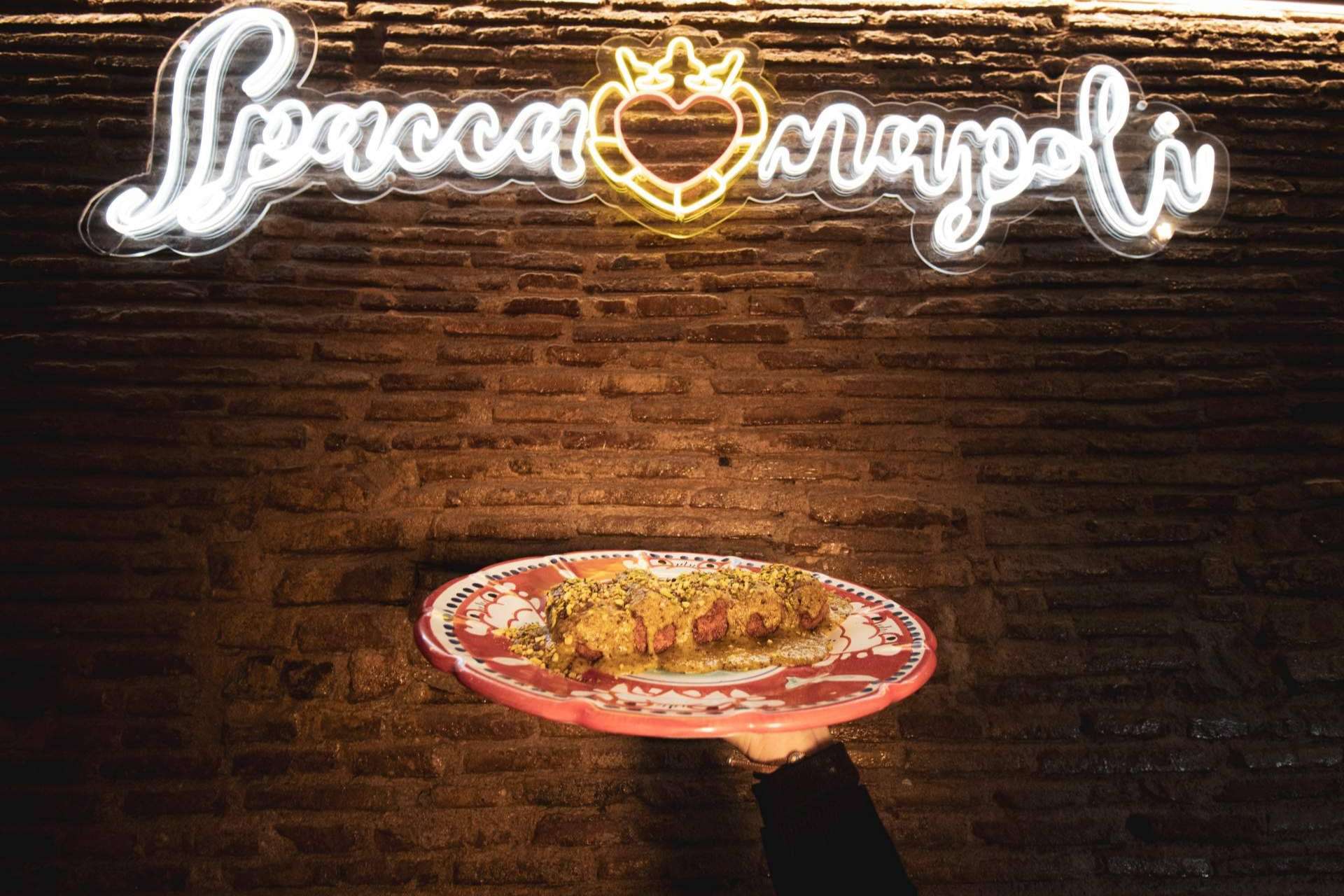 Spaccanapoli Barcelona ofrece los verdaderos productos y gastronomía de Nápoles en el centro de Barcelona