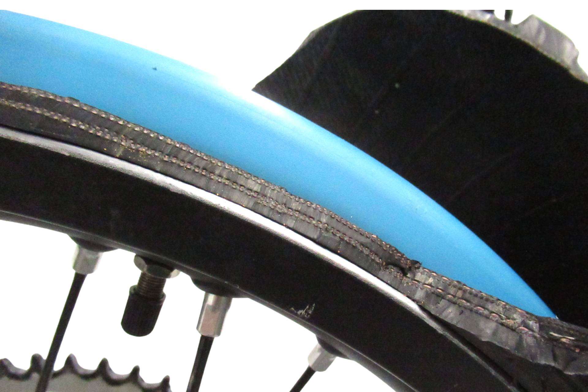 ¿De qué se trata el sistema tubeless enduro de NomOusse?