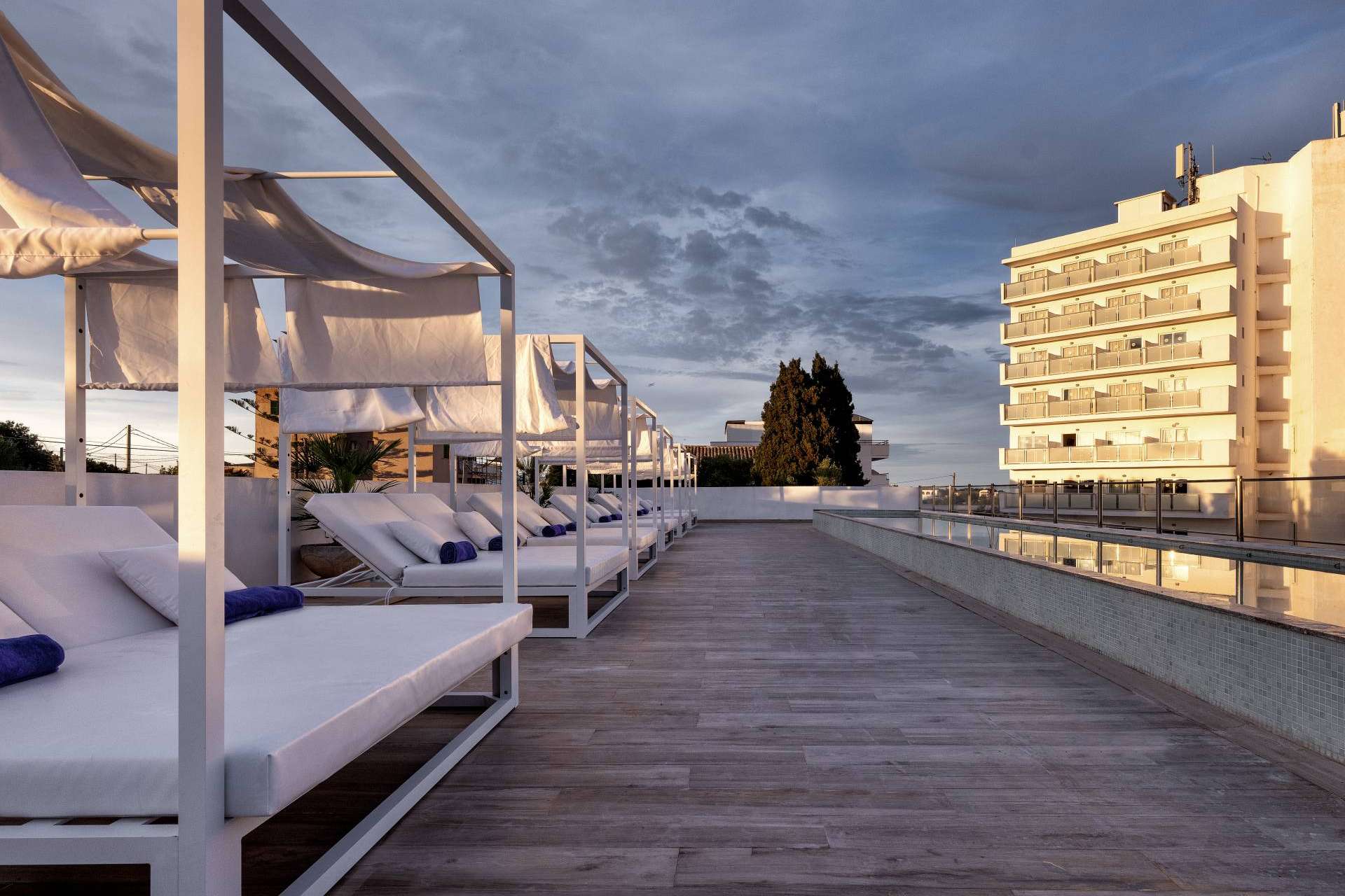 En su Temporada Inaugural, Zero Drach del Mar Hotel en Porto Cristo Supera las Previsiones de Ocupación Gracias a una Estrategia de Comercialización Sobresaliente