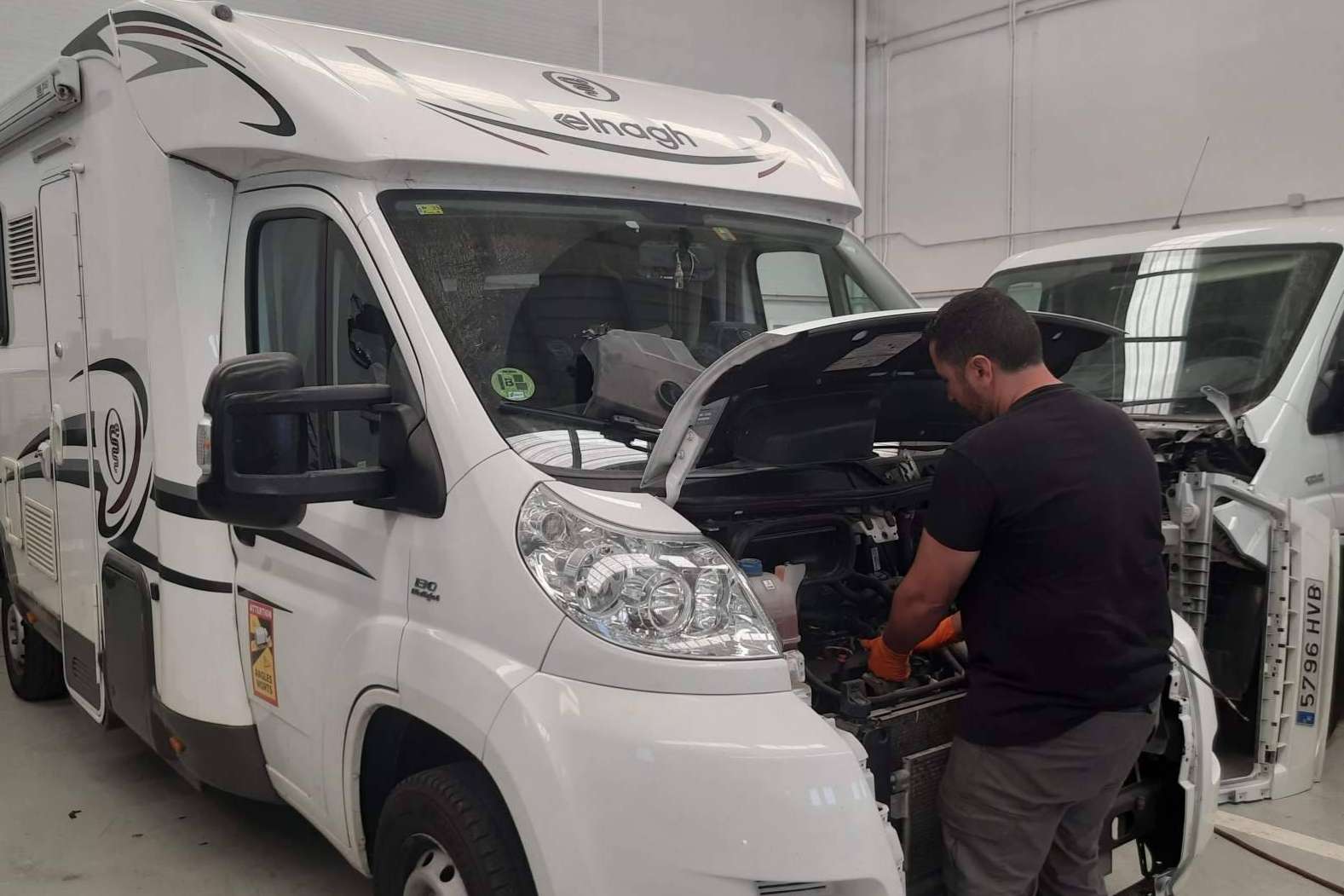 Reparación y mantenimiento de autocaravanas con 35 años de experiencia; ASCAUTO