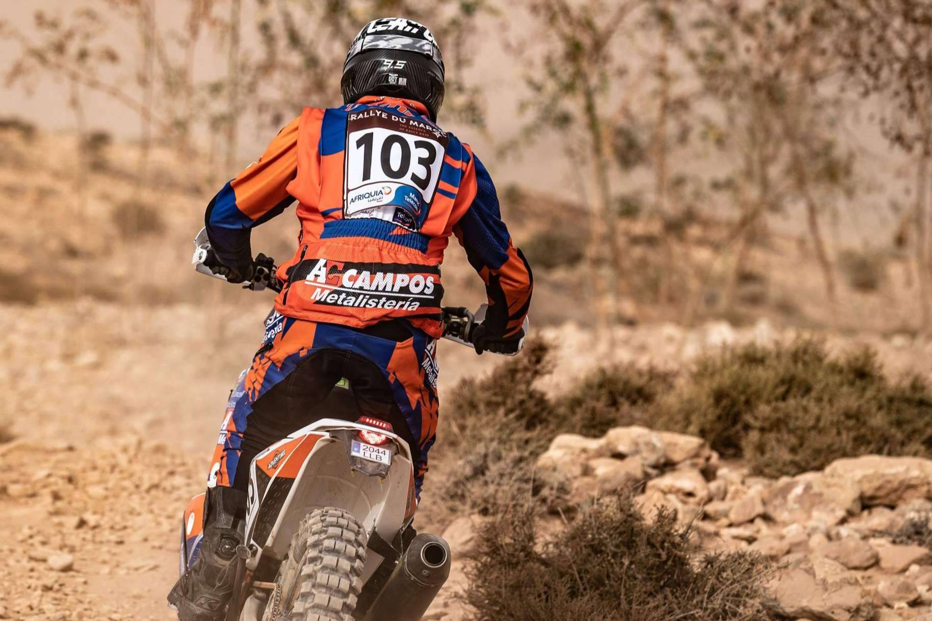 Las equipaciones para rally en moto de ADHESIVOSEMBARRADOS