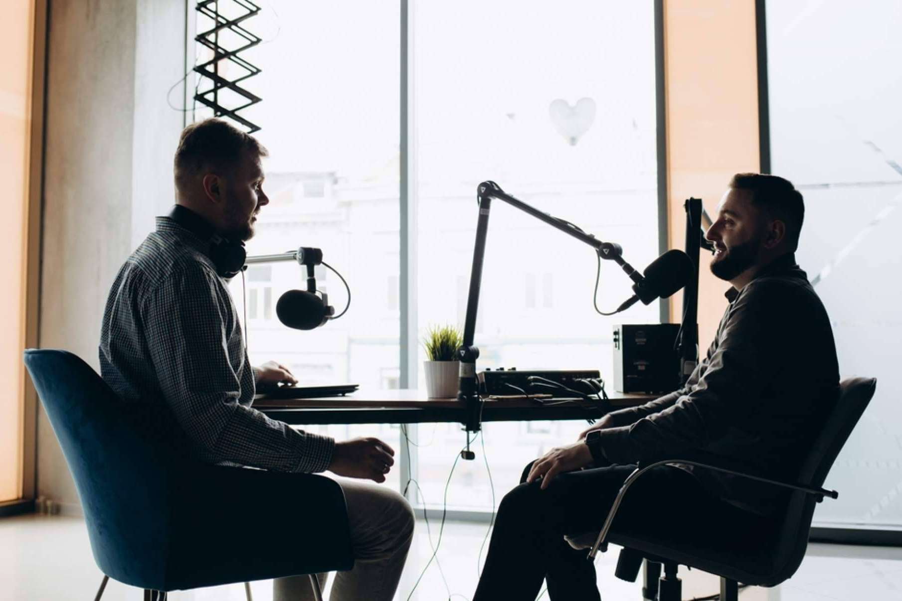 Iván Patxi pone a disposición su blog y su libro 'Objetivo Podcast'