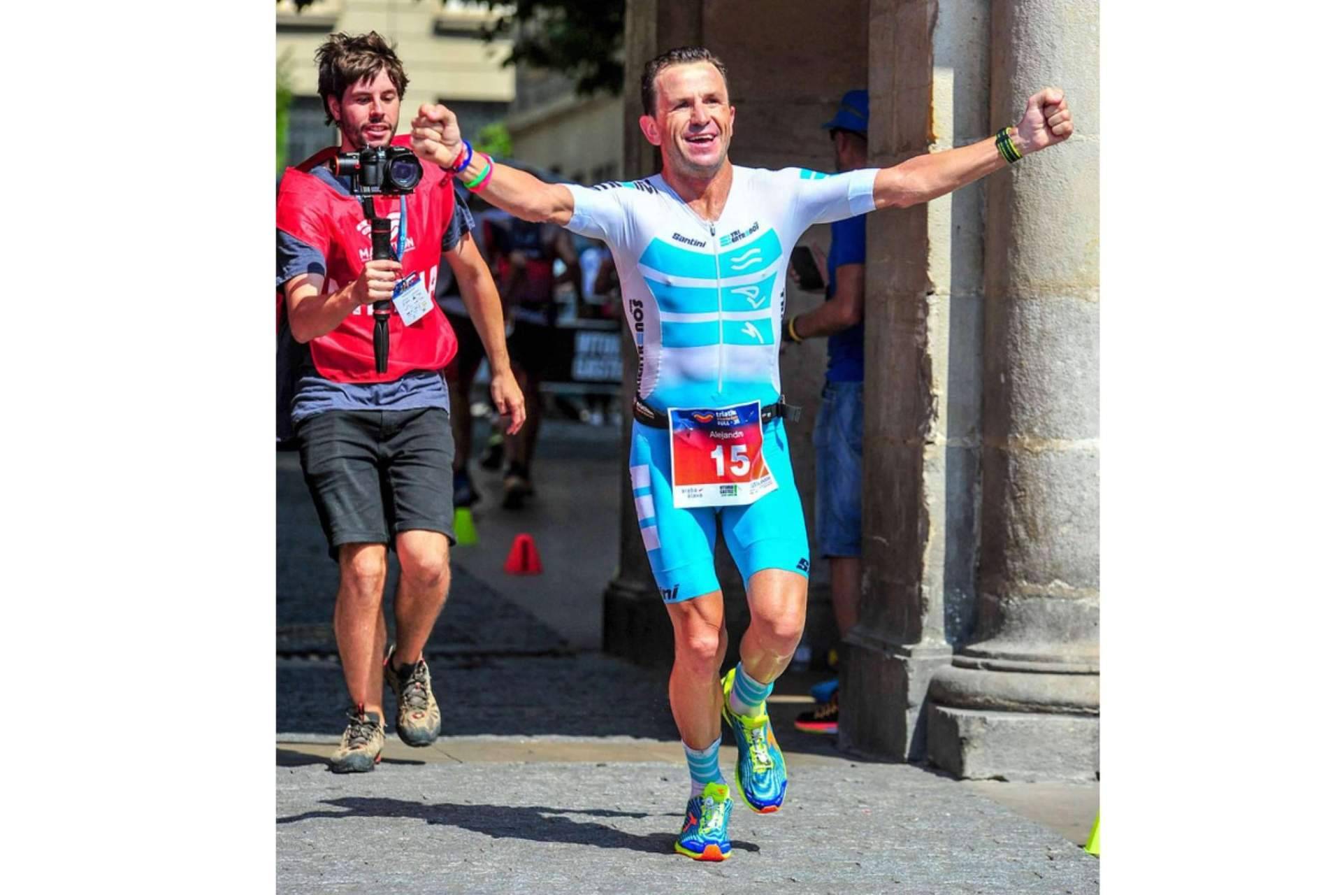 Planes de entrenamiento triatlón de la mano de Alejandro Santamaría de Treintrenos