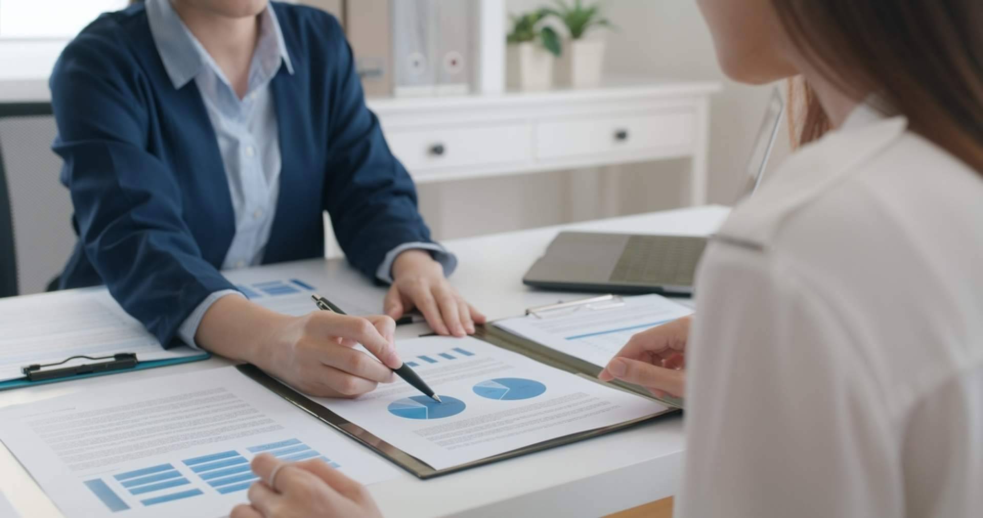 El ahorro que supone para los negocios contar con un software como Hybo