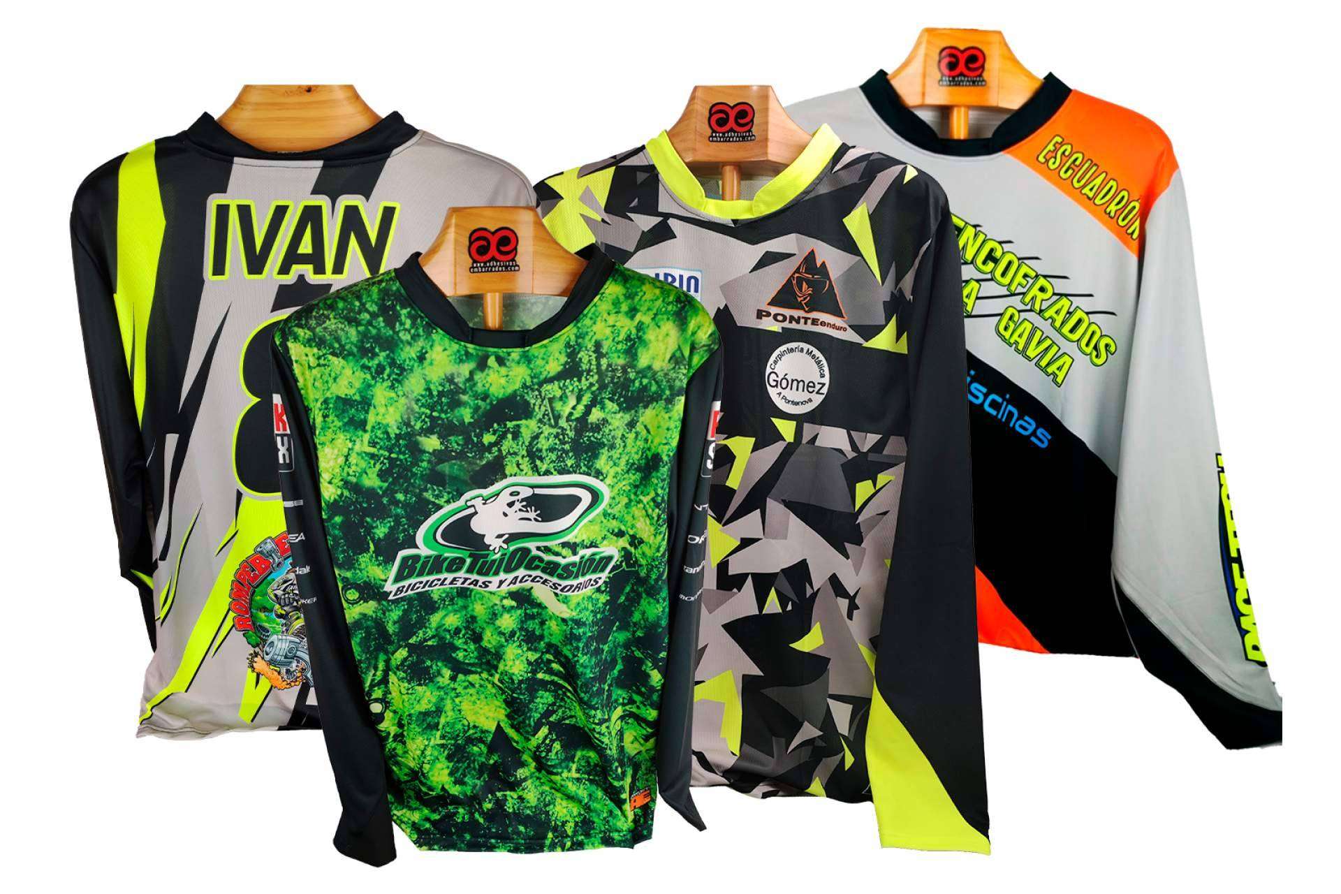 Adquirir camiseta motocross con ADHESIVOSEMBARRADOS